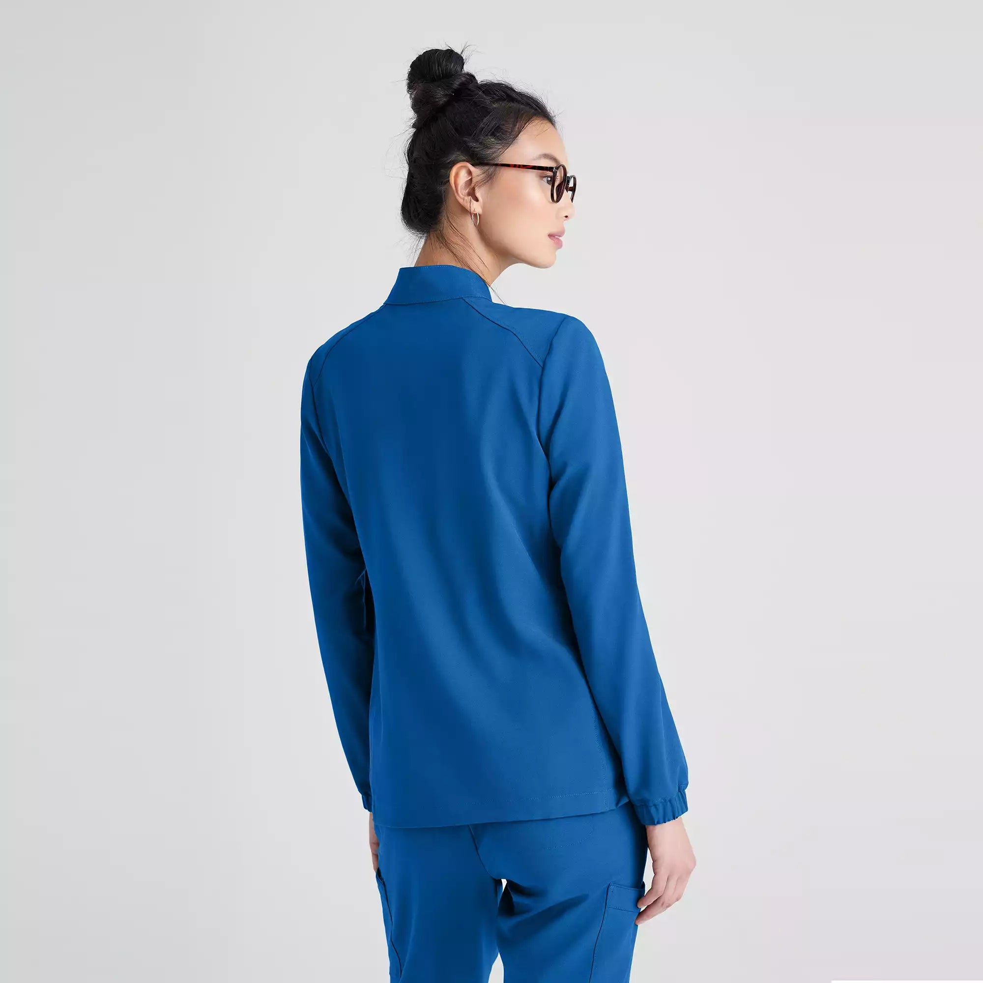 Grey's Anatomy Evolve 3 Pocket Collared Warm-Up | GSSW886