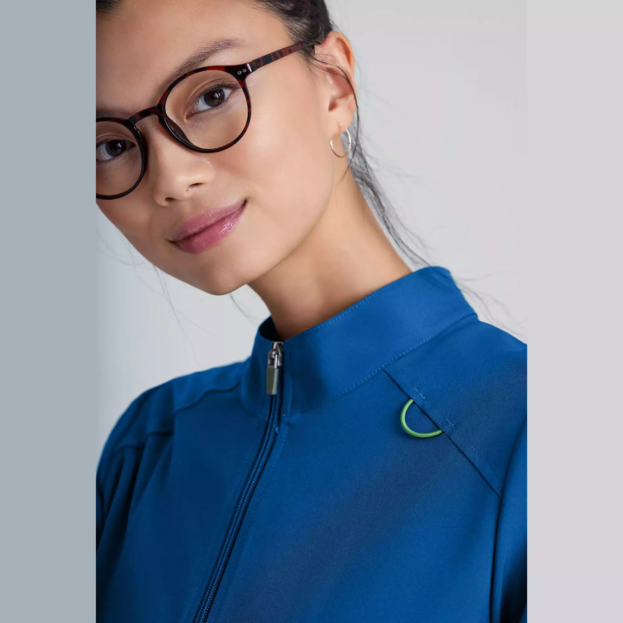 Grey's Anatomy Evolve 3 Pocket Collared Warm-Up | GSSW886