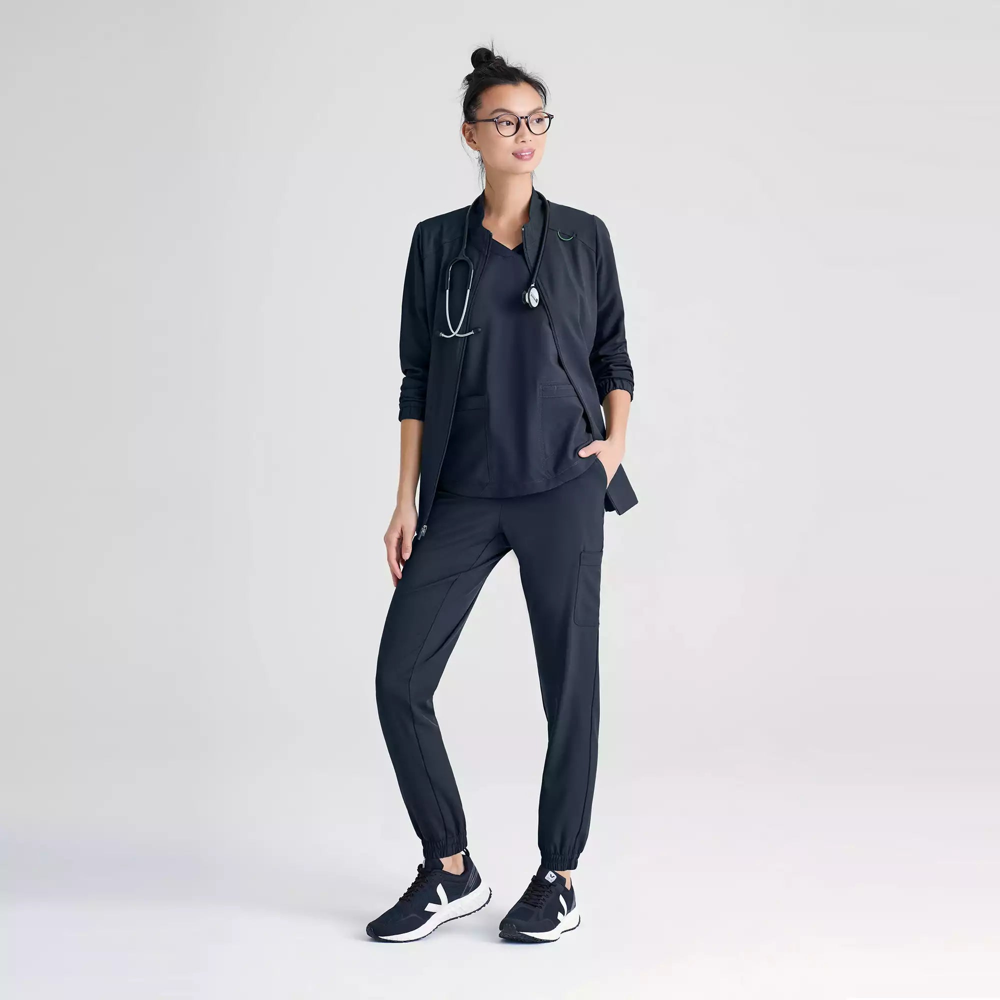 Grey's Anatomy Evolve 3 Pocket Collared Warm-Up | GSSW886