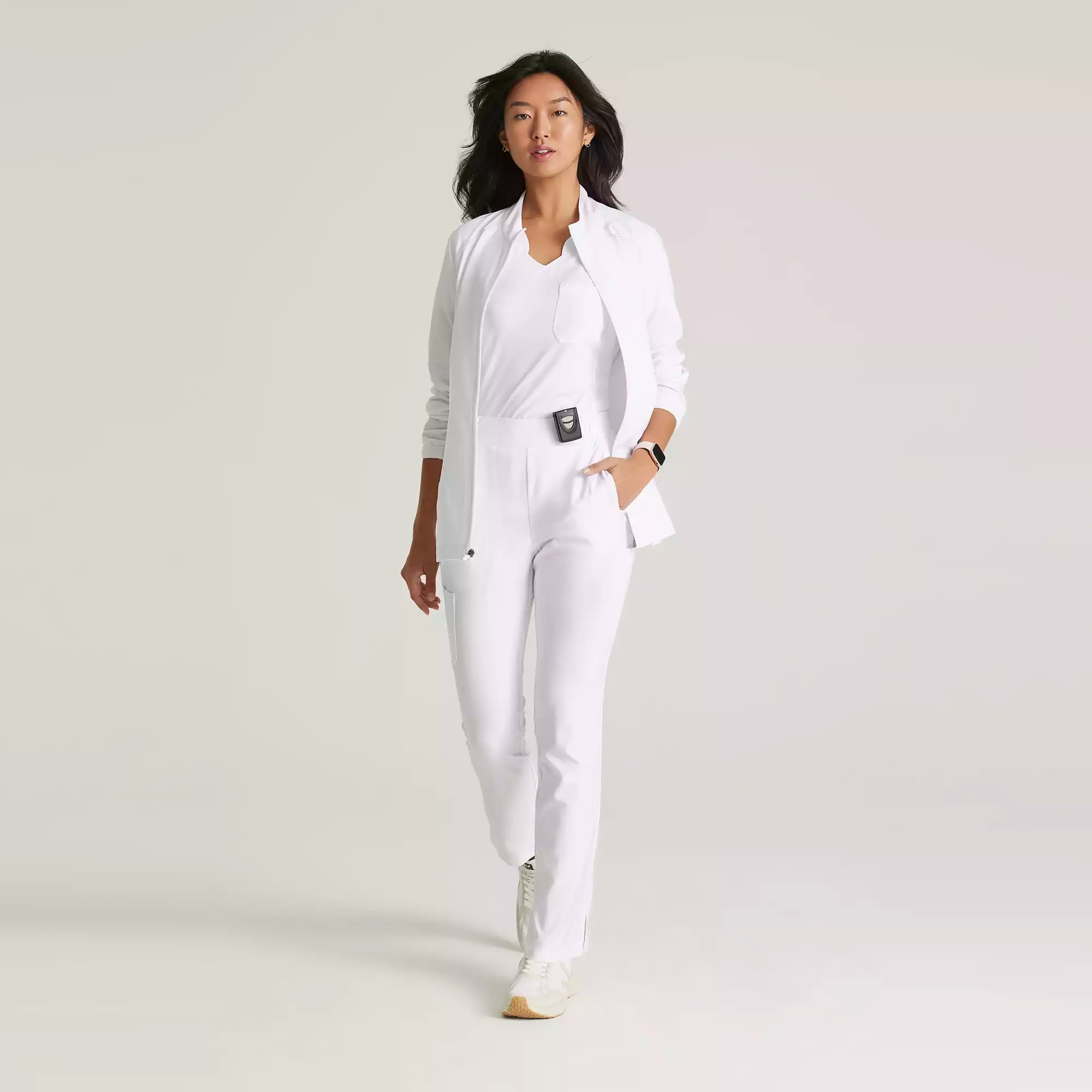 Grey's Anatomy Evolve 3 Pocket Collared Warm-Up | GSSW886