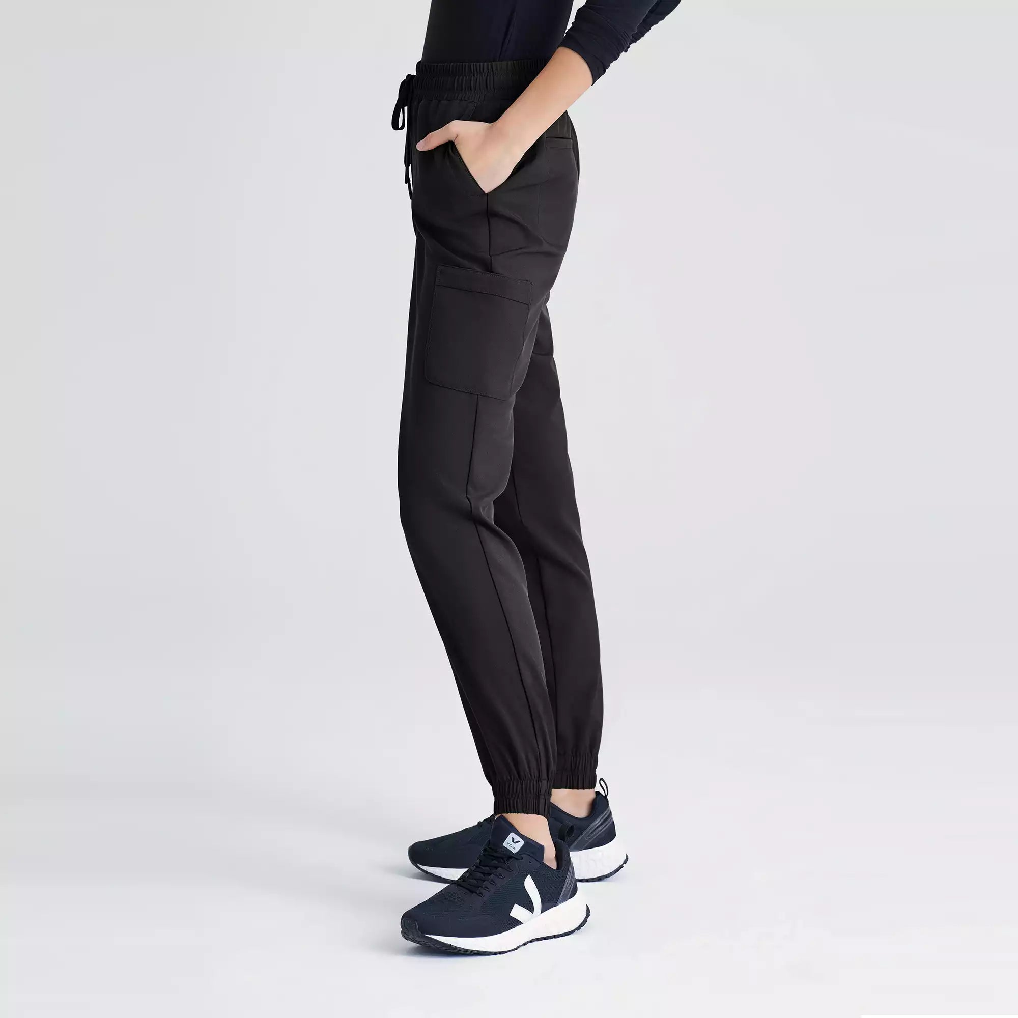 Grey's Anatomy Evolve 6 Pocket Double Cargo Pant | GSSP625