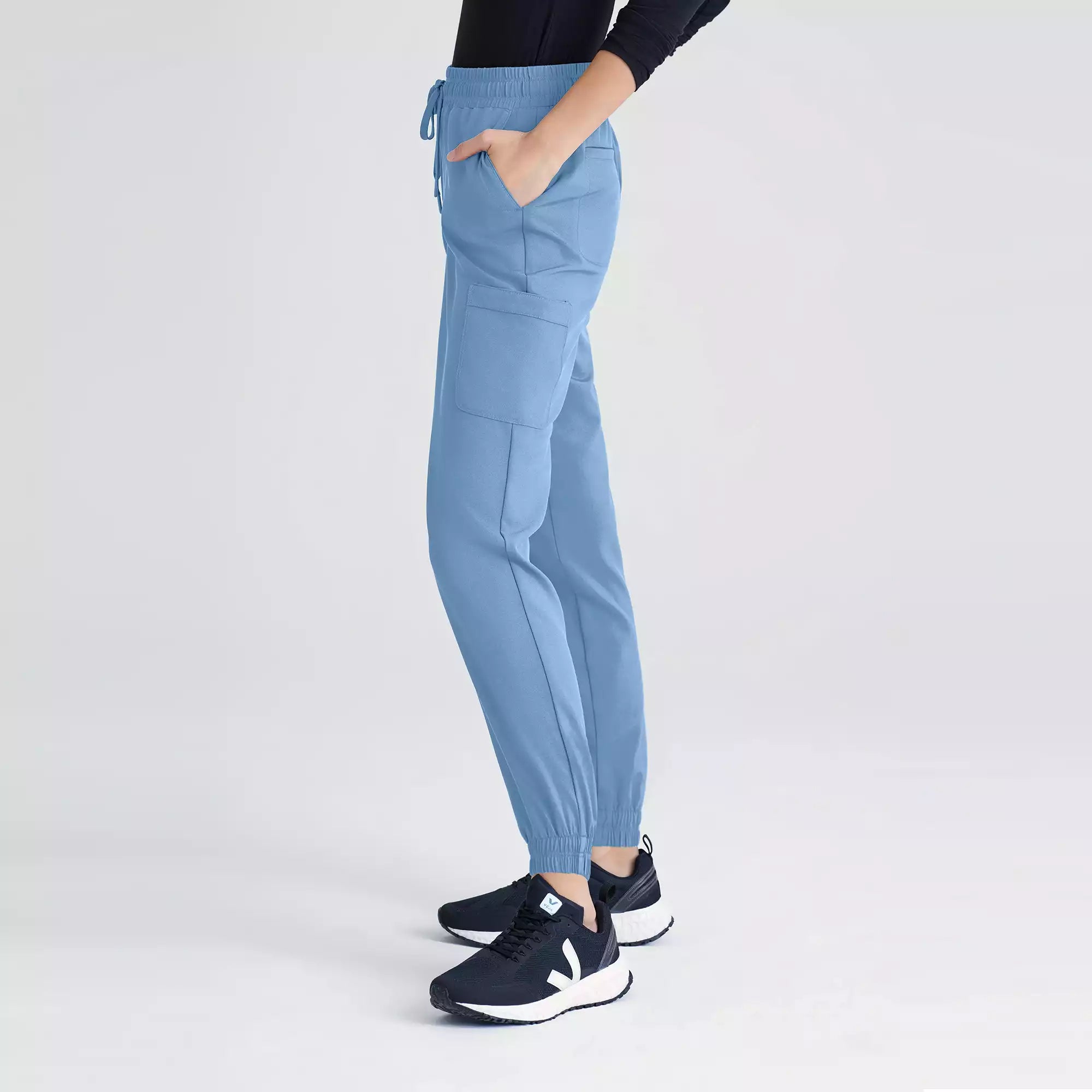 Grey's Anatomy Evolve 6 Pocket Double Cargo Pant | GSSP625