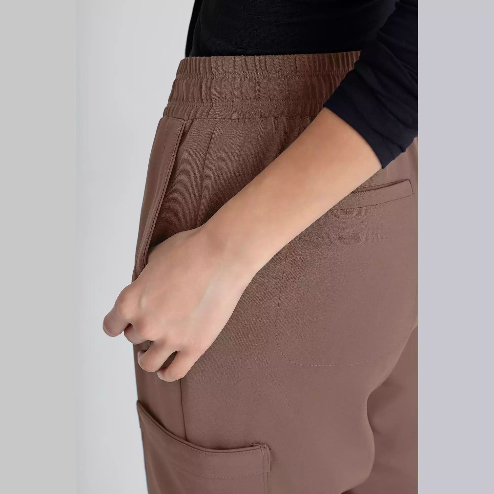 Grey's Anatomy Evolve 6 Pocket Double Cargo Pant | GSSP625