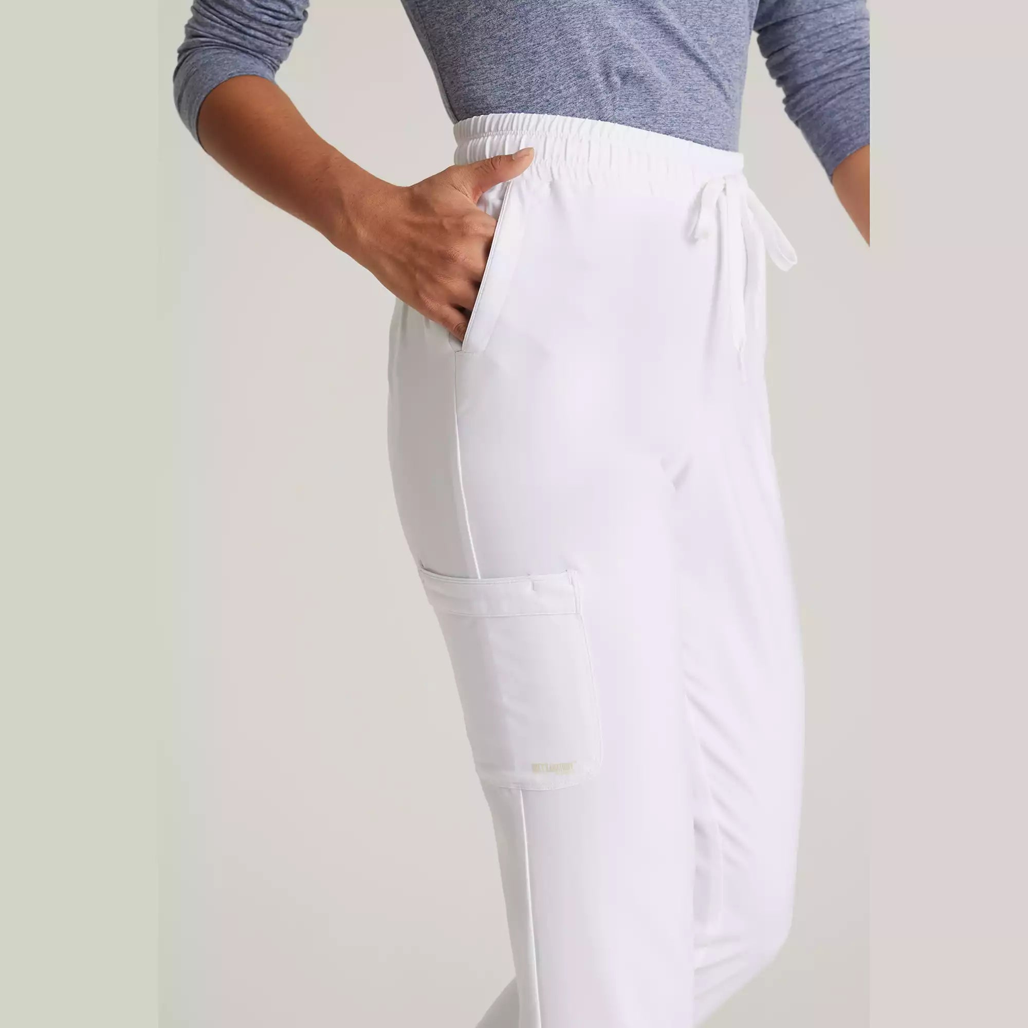 Grey's Anatomy Evolve 6 Pocket Double Cargo Pant | GSSP625
