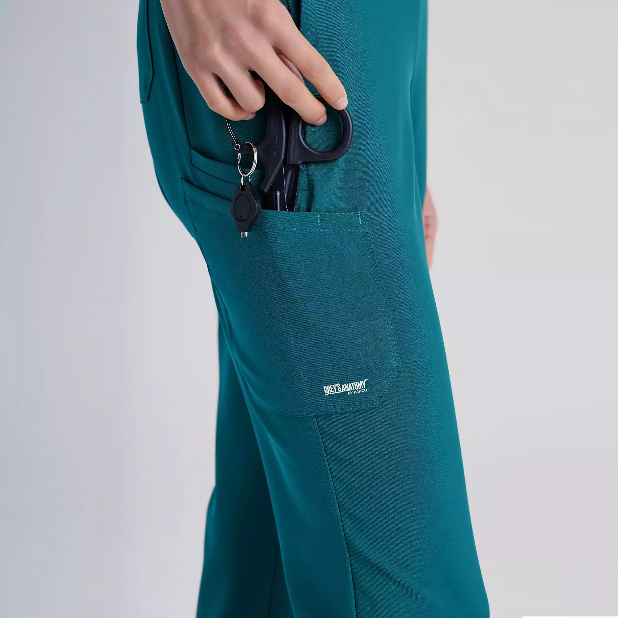 Grey's Anatomy Evolve 6 Pocket Tapered Leg Pant | GSSP627