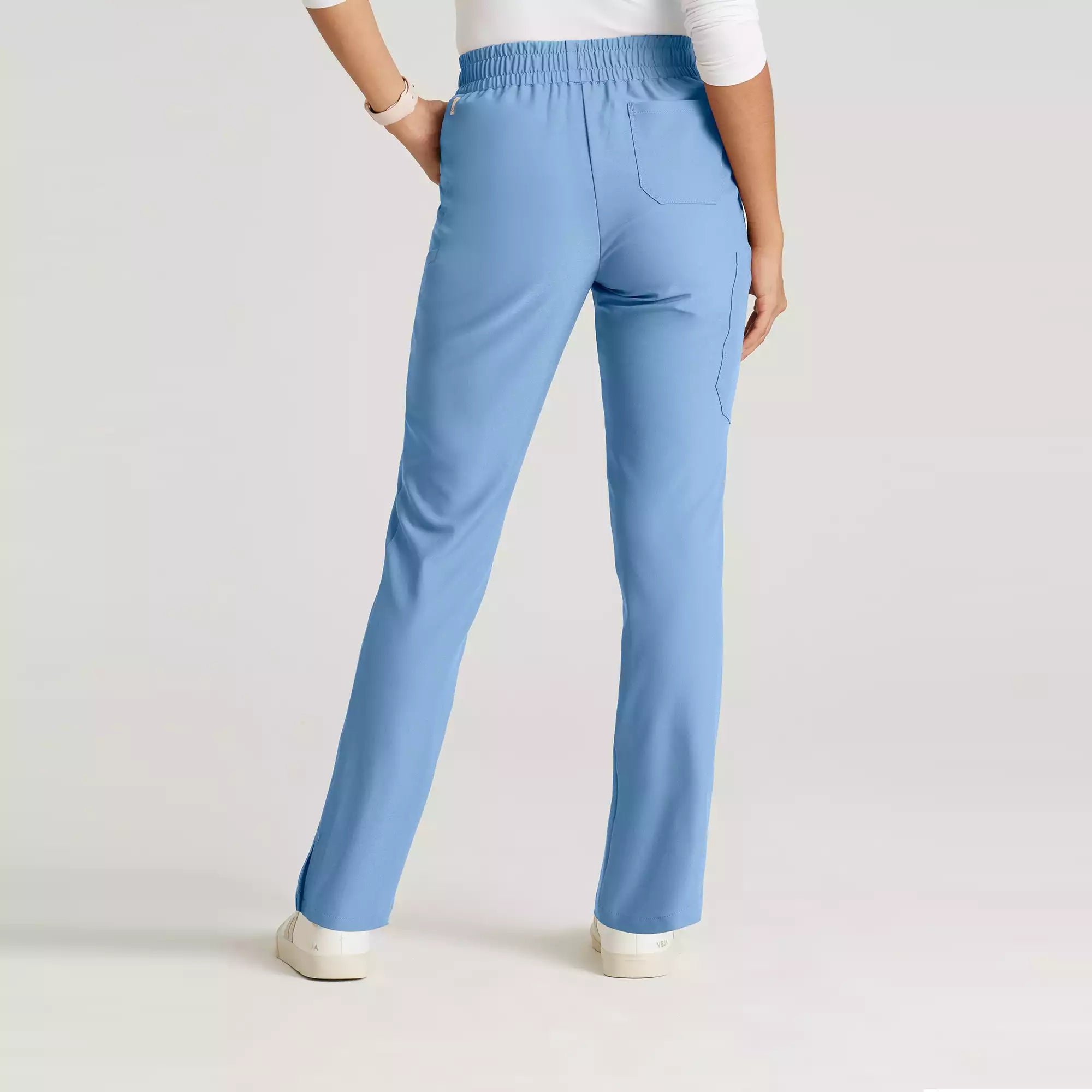 Grey's Anatomy Evolve 6 Pocket Tapered Leg Pant | GSSP627