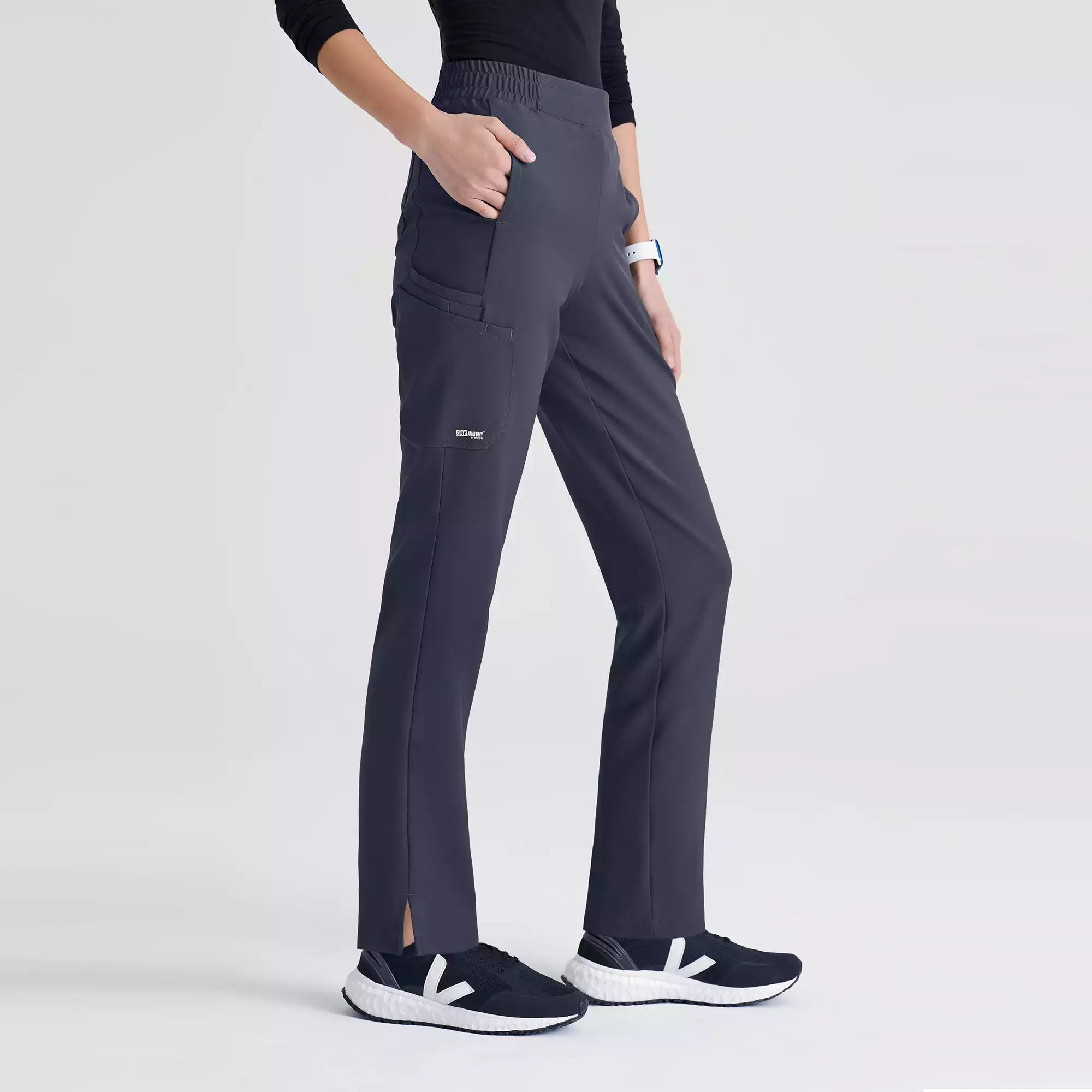 Grey's Anatomy Evolve 6 Pocket Tapered Leg Pant | GSSP627