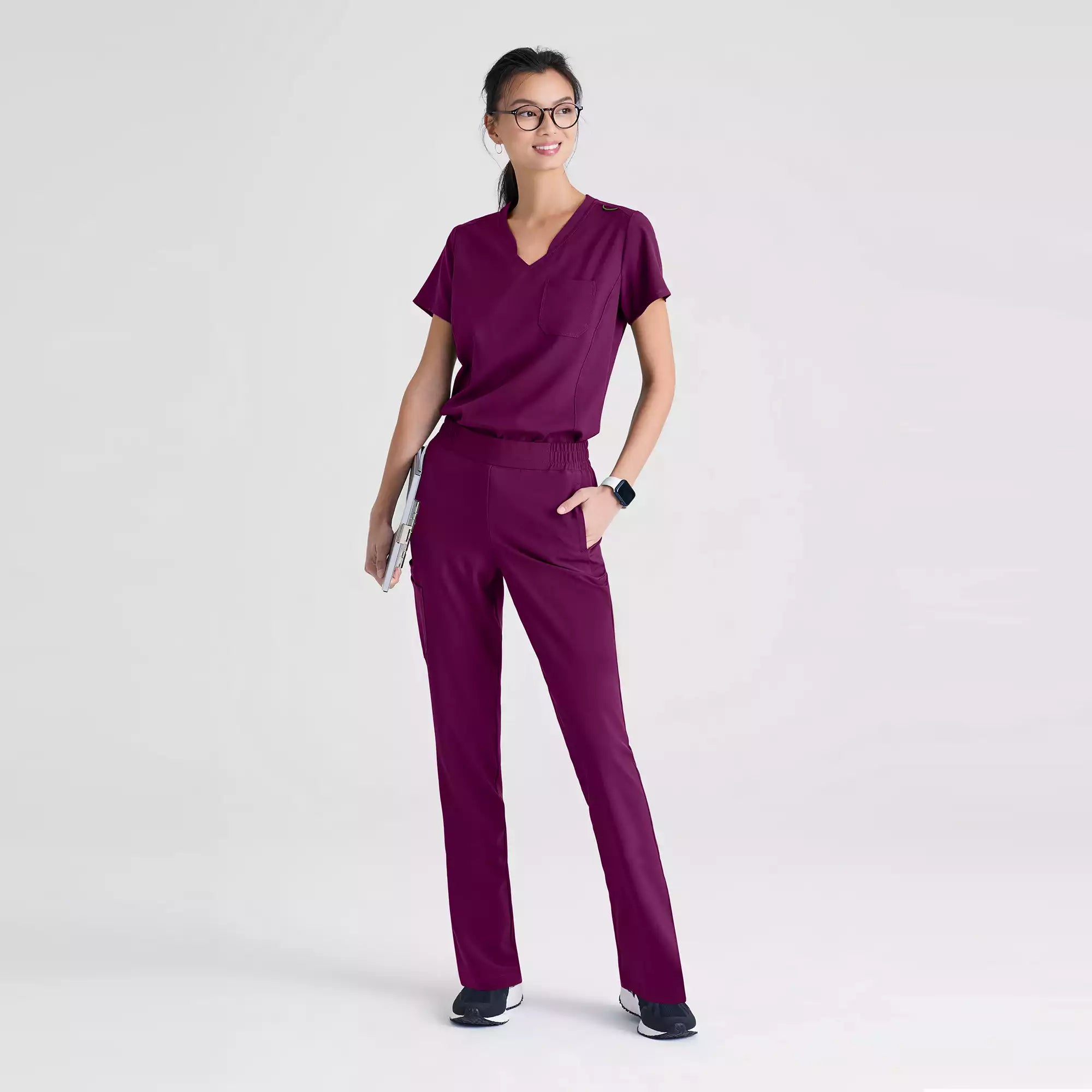 Grey's Anatomy Evolve 6 Pocket Tapered Leg Pant | GSSP627