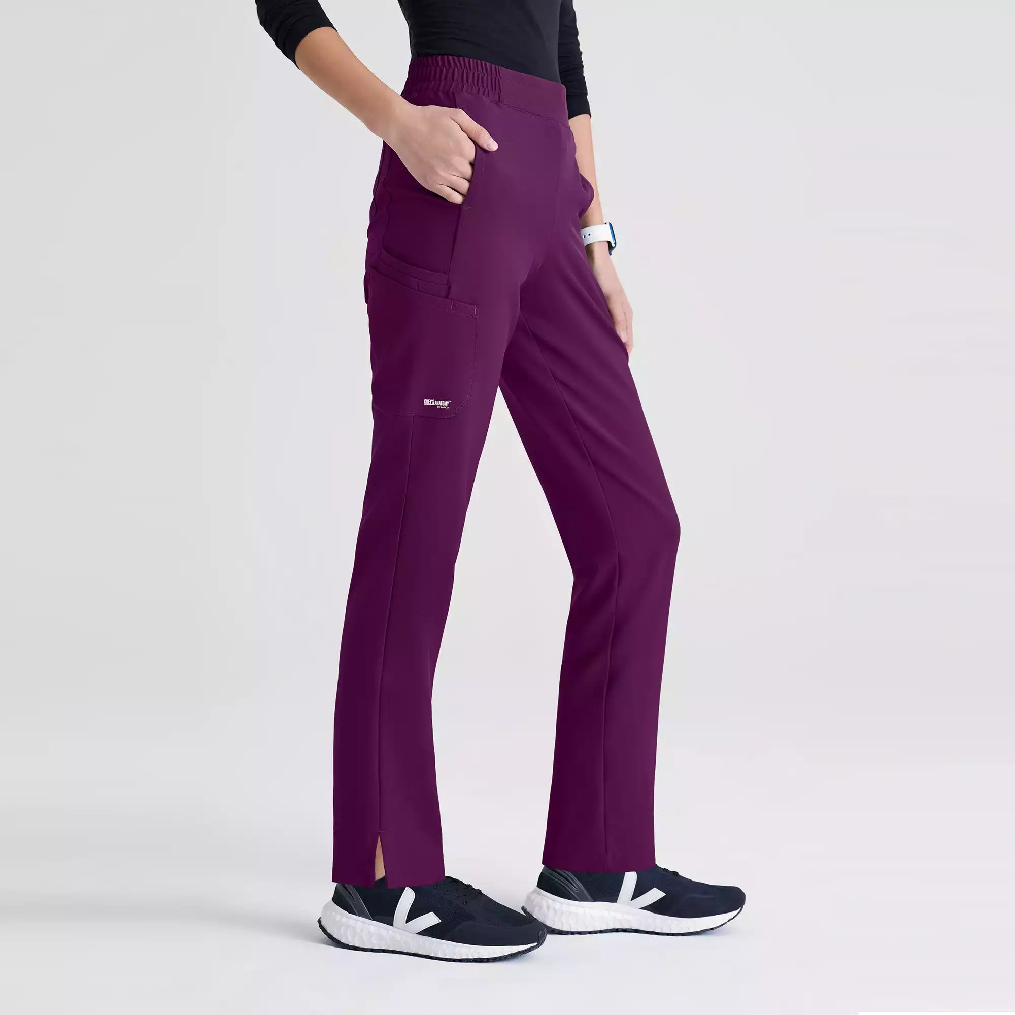 Grey's Anatomy Evolve 6 Pocket Tapered Leg Pant | GSSP627