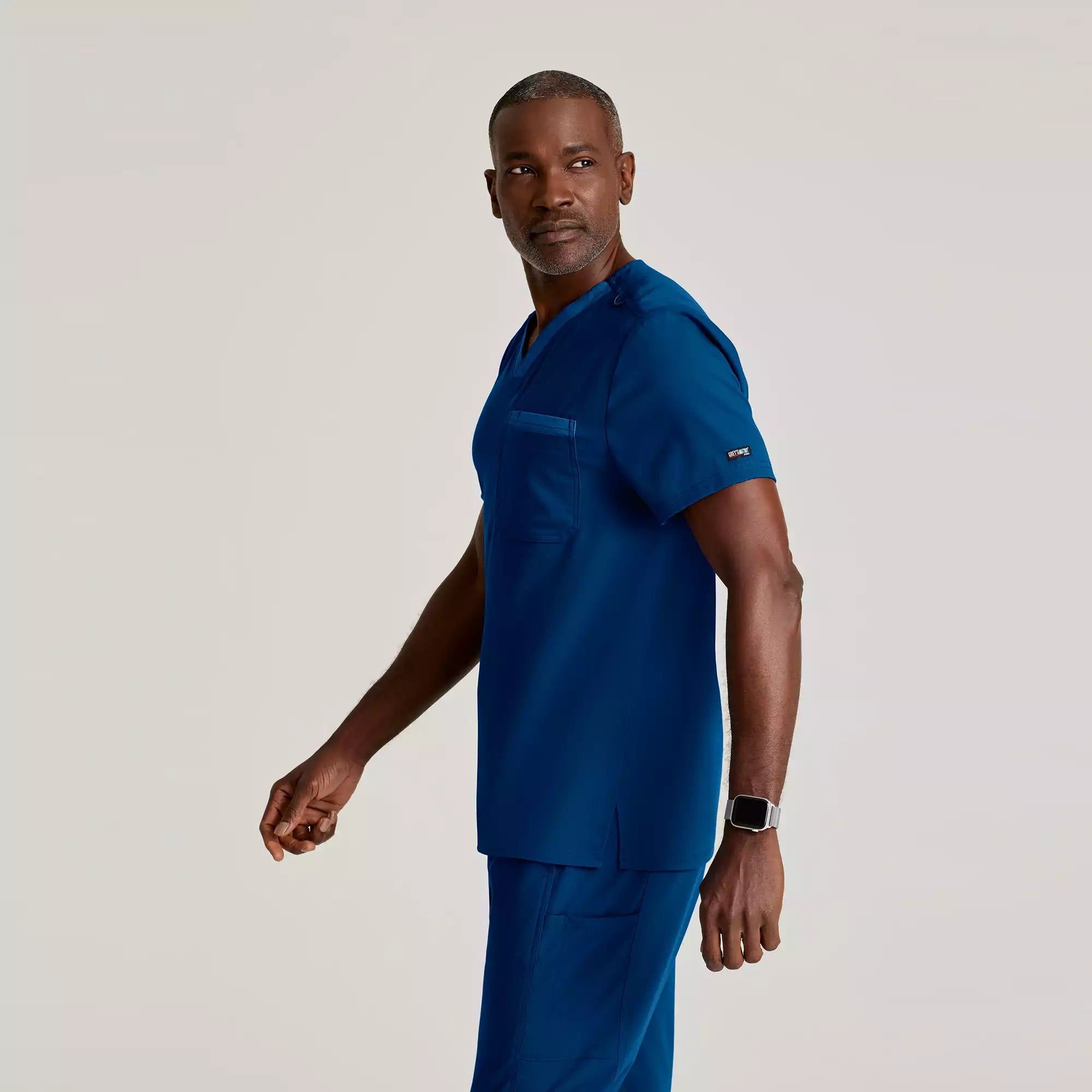 Grey's Anatomy Spandex Stretch Men's 2 Pocket Two-Toned V-neck Top | GRST204