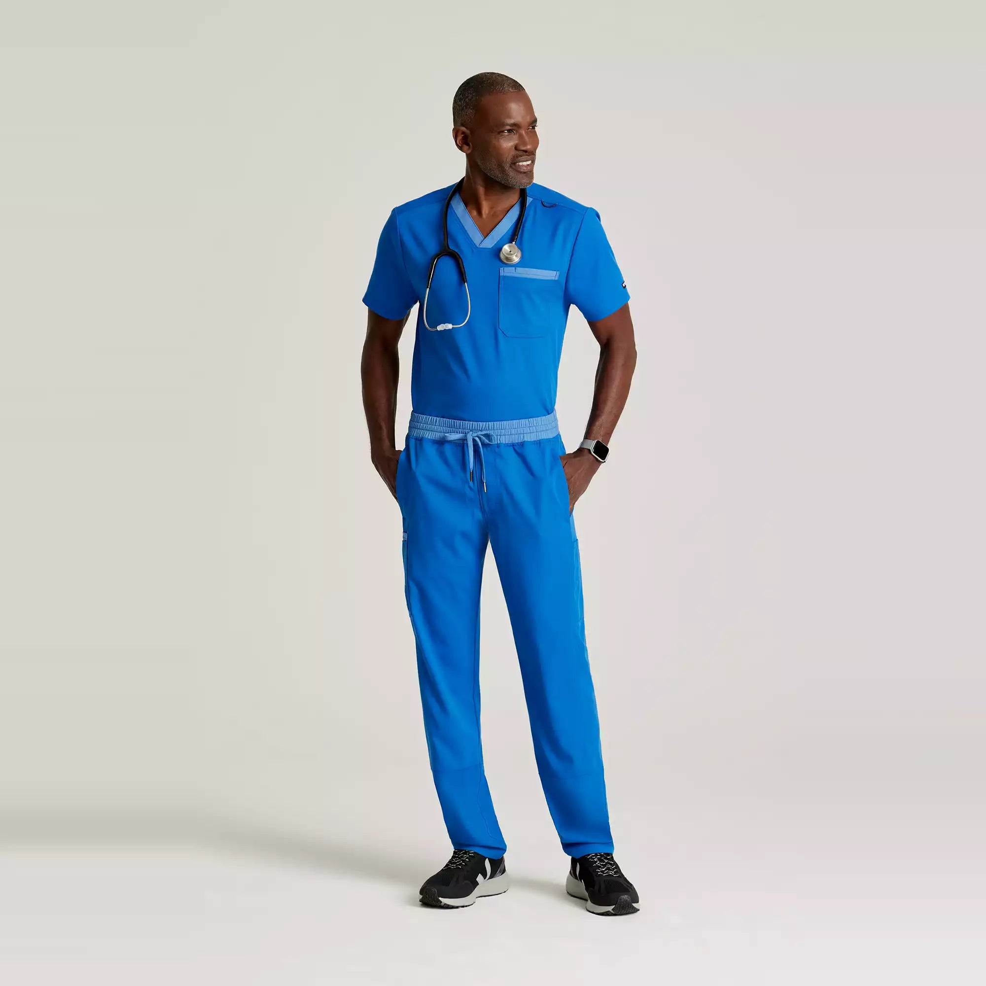 Grey's Anatomy Spandex Stretch Men's 2 Pocket Two-Toned V-neck Top | GRST204