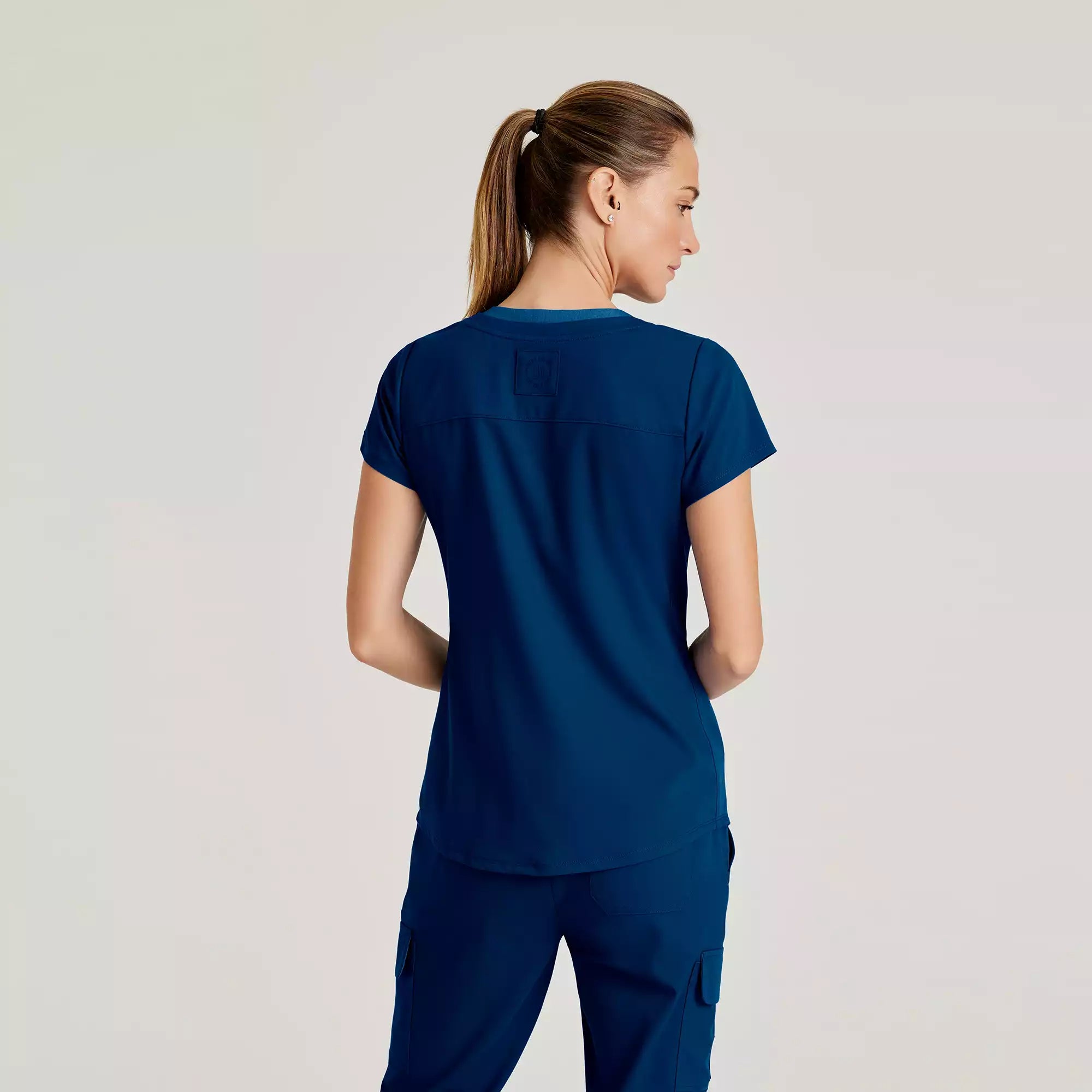Grey's Anatomy Spandex Stretch Women's 4 Pocket Two-Toned V-neck Top | GRST194