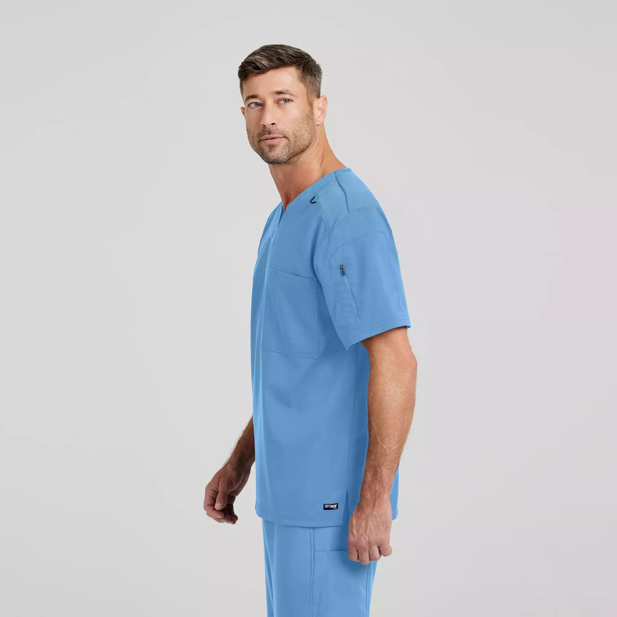 Men's Chest Pocket V-Neck Scrub Top | GRST079