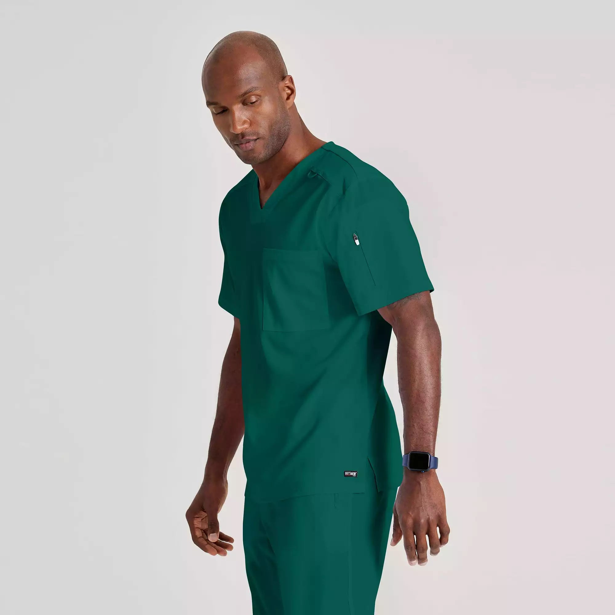 Men's Chest Pocket V-Neck Scrub Top | GRST079