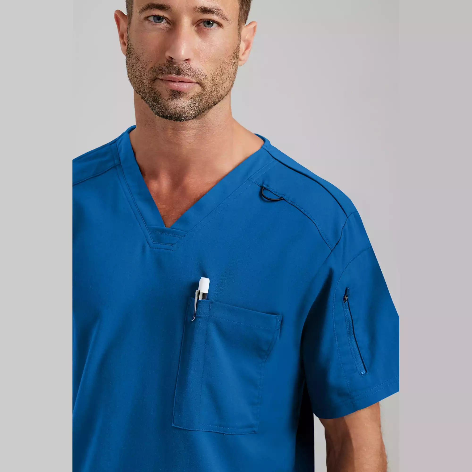 Men's Chest Pocket V-Neck Scrub Top | GRST079