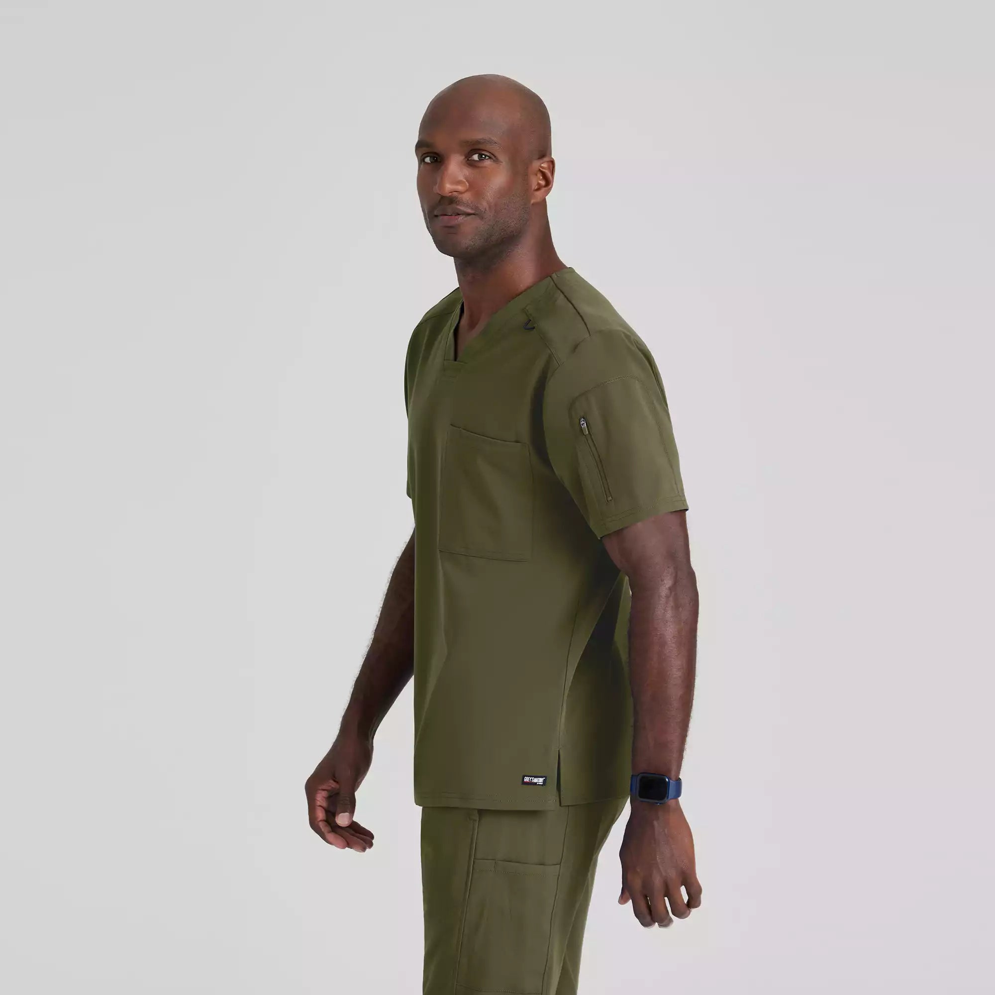Men's Chest Pocket V-Neck Scrub Top | GRST079