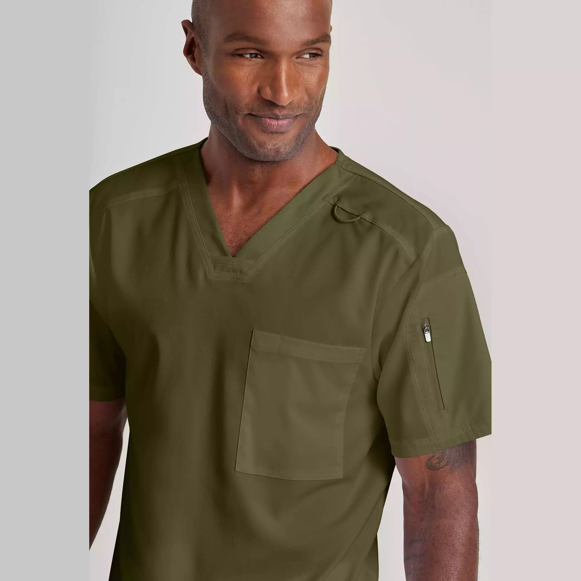 Men's Chest Pocket V-Neck Scrub Top | GRST079