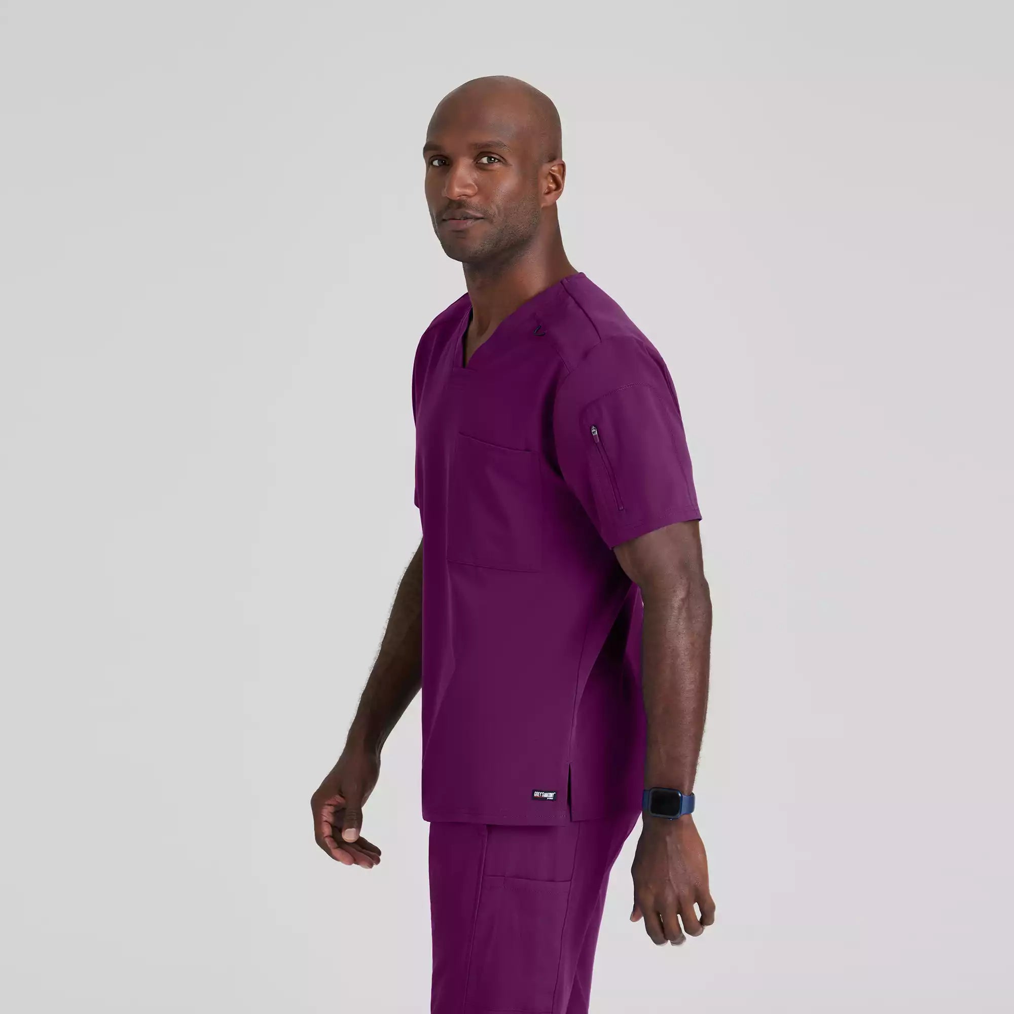 Men's Chest Pocket V-Neck Scrub Top | GRST079