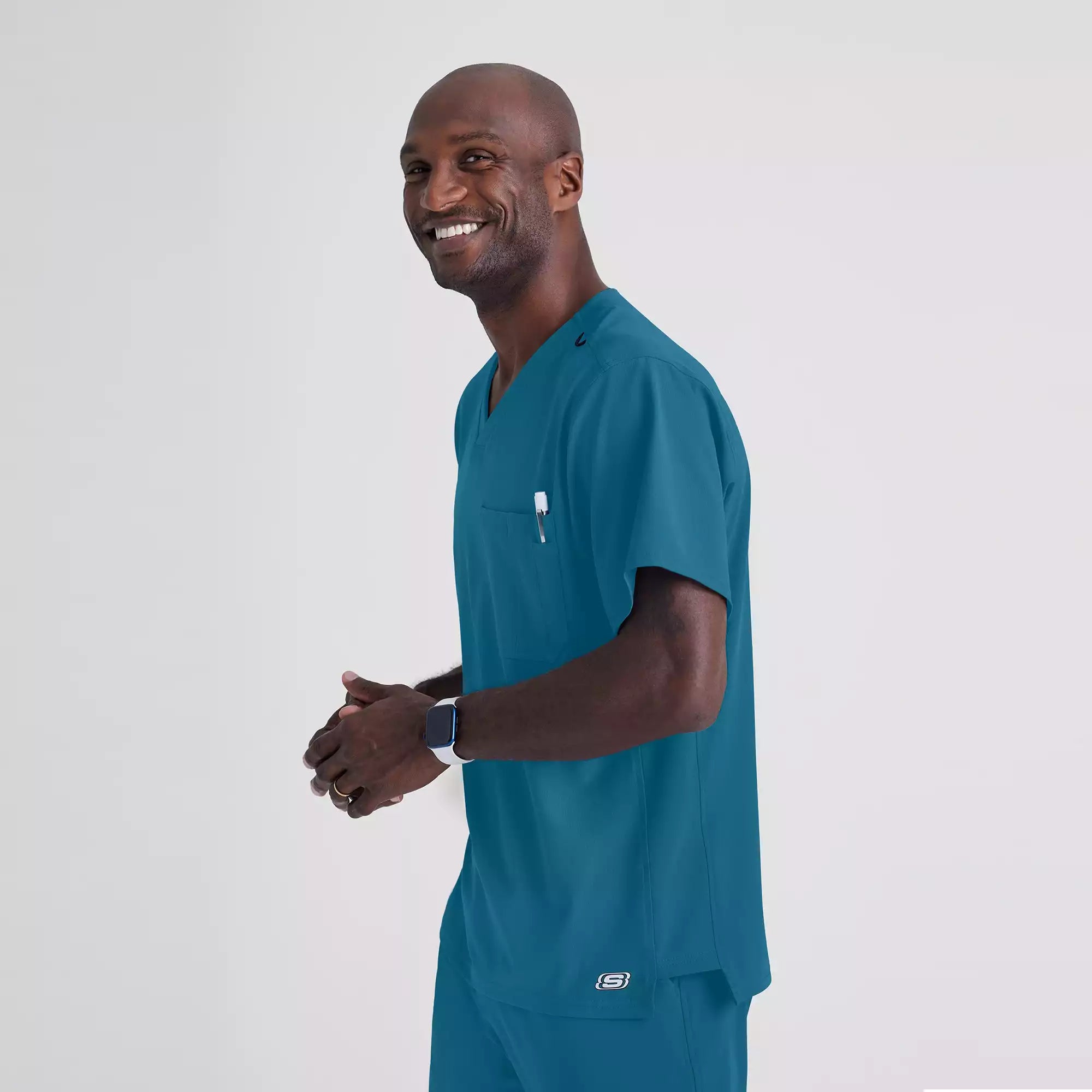 Men's V-Neck Cargo Pocket Scrub Top | SK0112