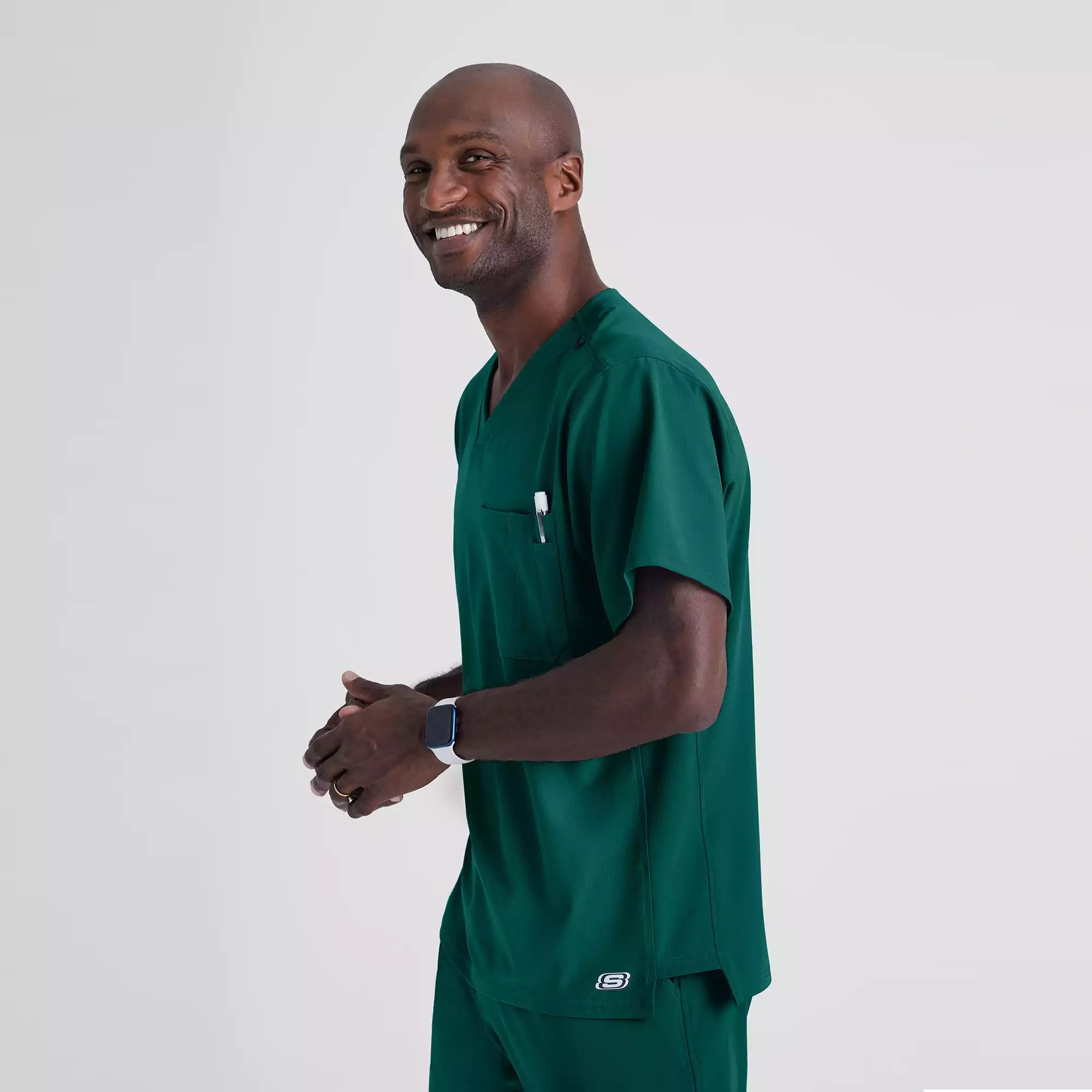 Men's V-Neck Cargo Pocket Scrub Top | SK0112