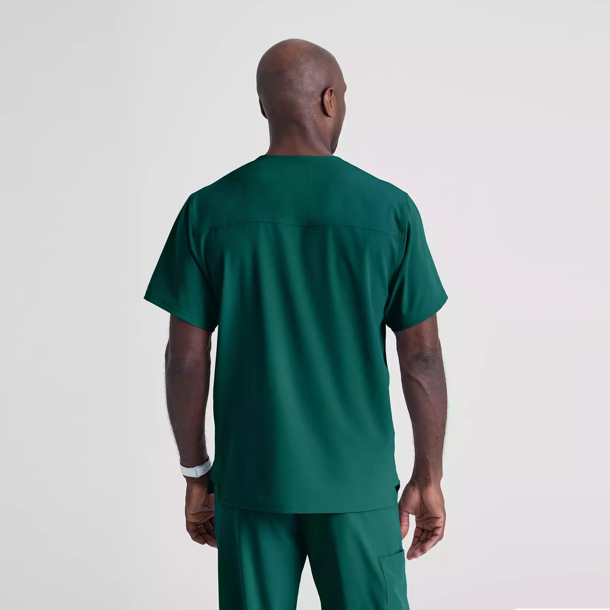 Men's V-Neck Cargo Pocket Scrub Top | SK0112