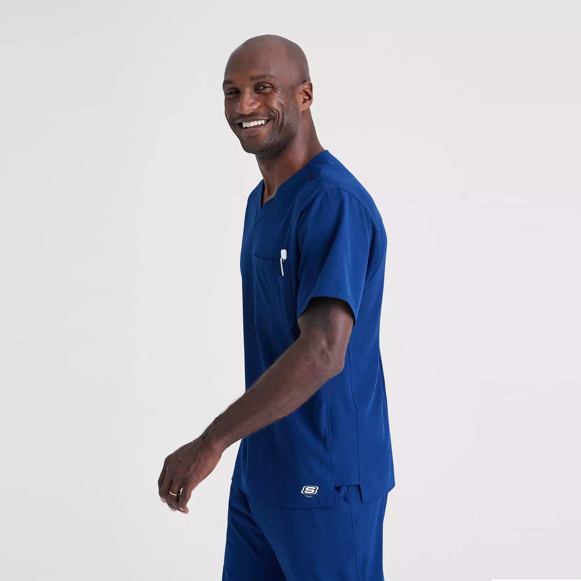 Men's V-Neck Cargo Pocket Scrub Top | SK0112