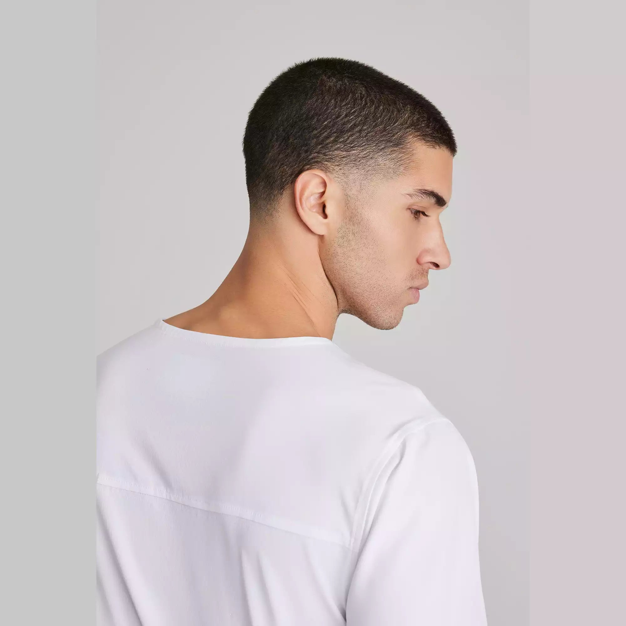 Men's V-Neck Cargo Pocket Scrub Top | SK0112