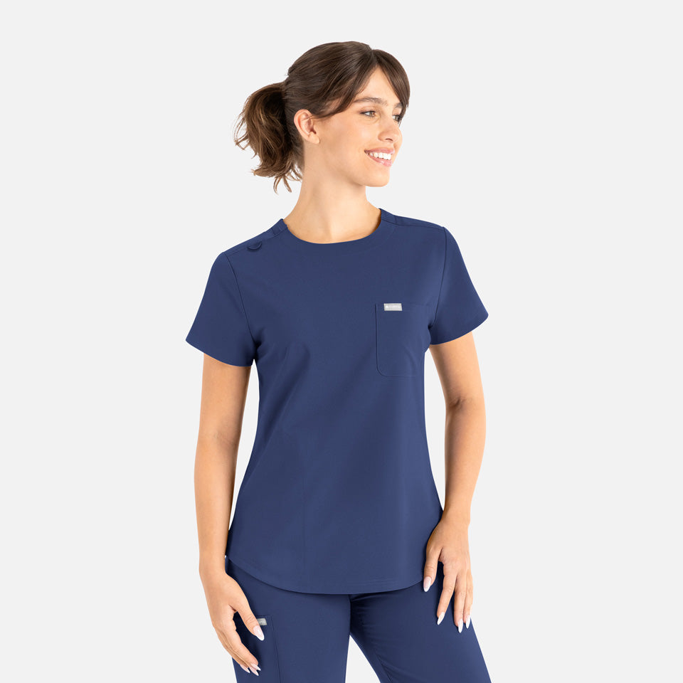 Women's Tuckable Round Neck Top | 5005