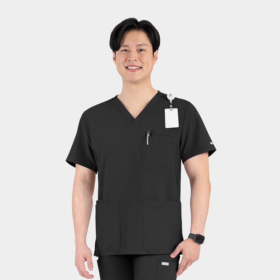 Men's 3-Pocket V-Neck Top | 5802