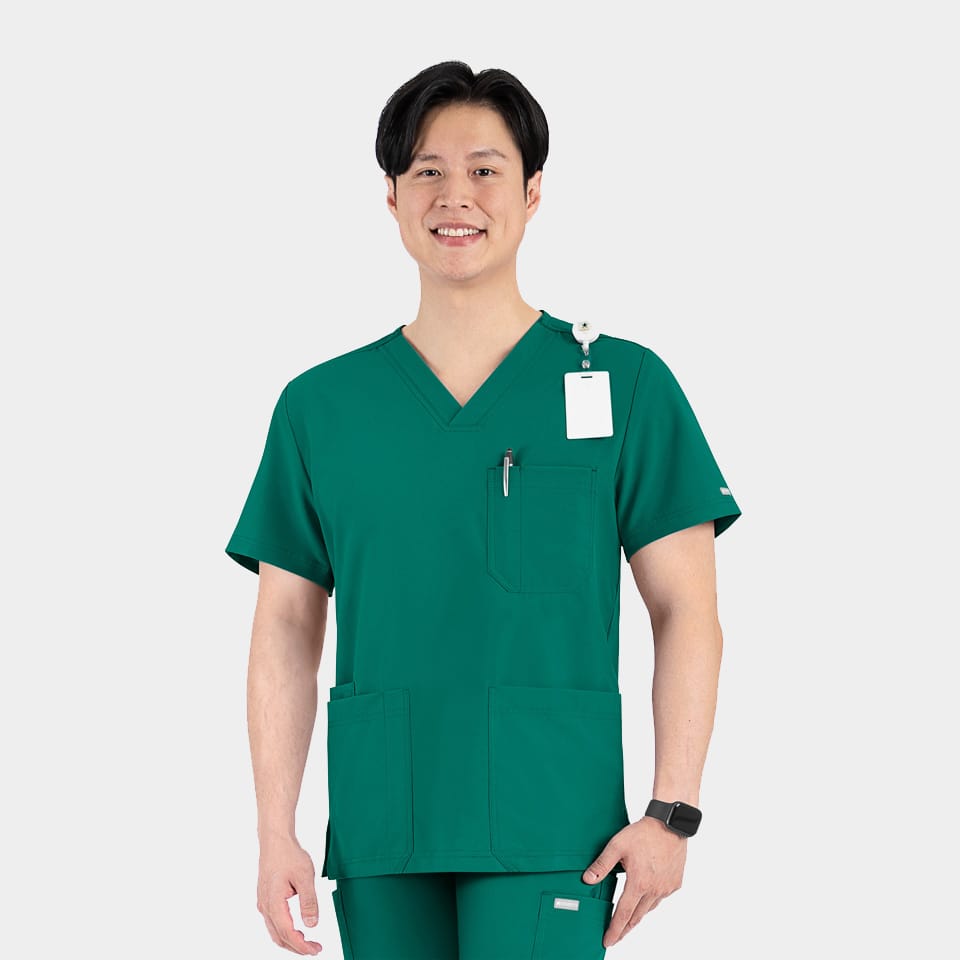Men's 3-Pocket V-Neck Top | 5802