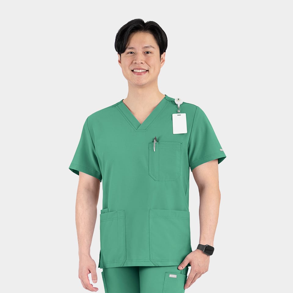 Men's 3-Pocket V-Neck Top | 5802