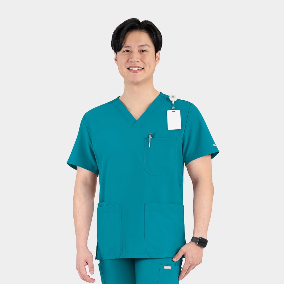 Men's 3-Pocket V-Neck Top | 5802