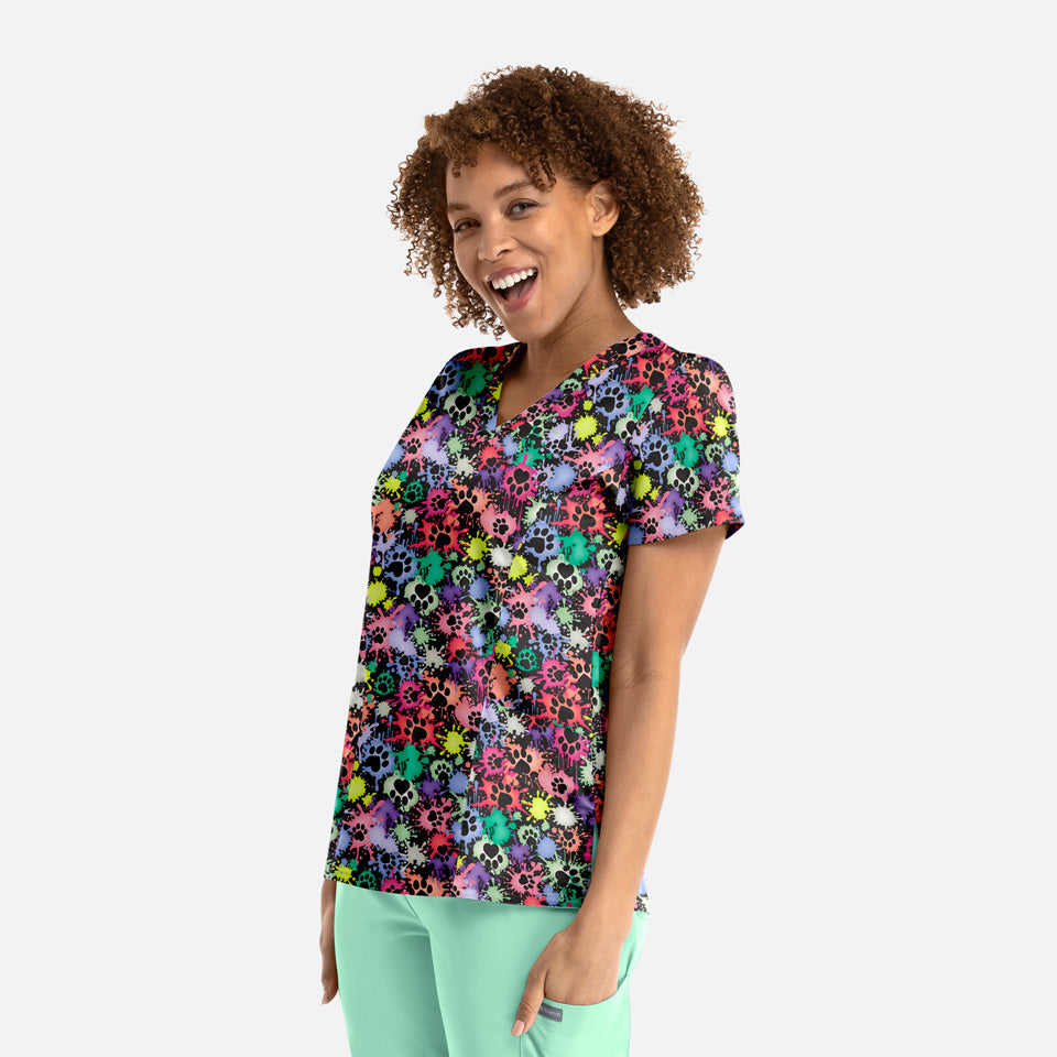 Maevn Print Scrub Top – Splatter Paws