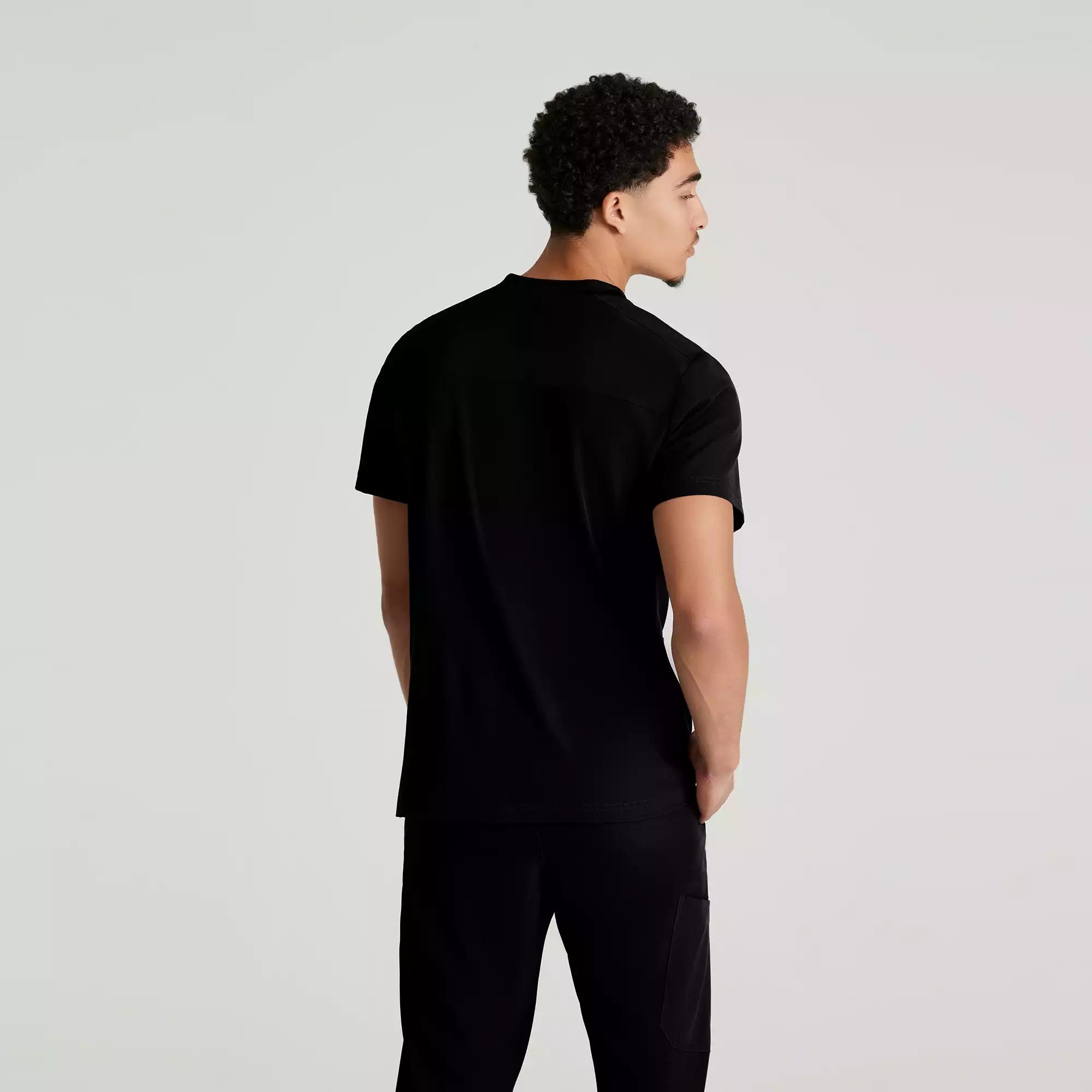 Skechers Men's 3 Pocket Round Neck Top | SKT193