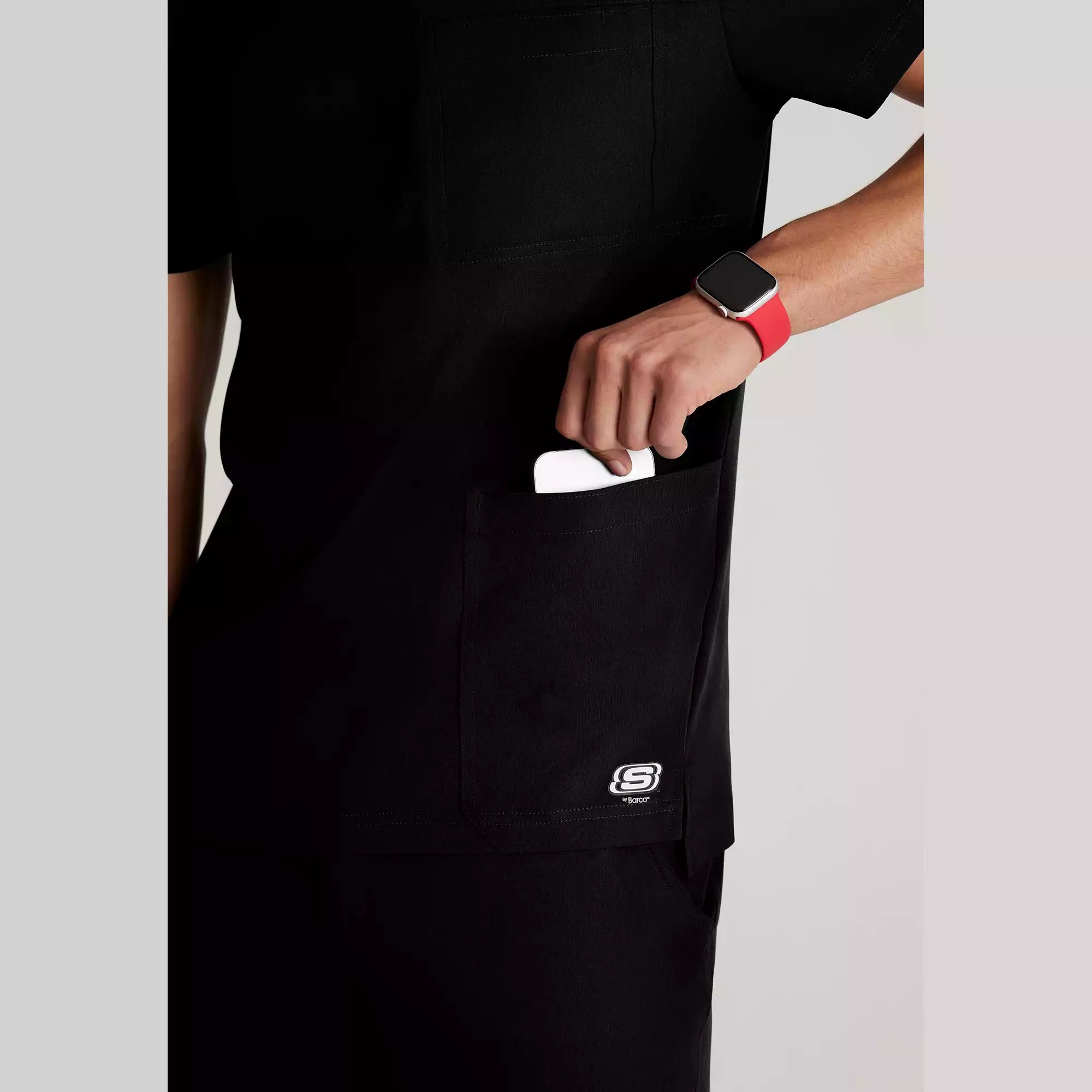 Skechers Men's 3 Pocket Round Neck Top | SKT193