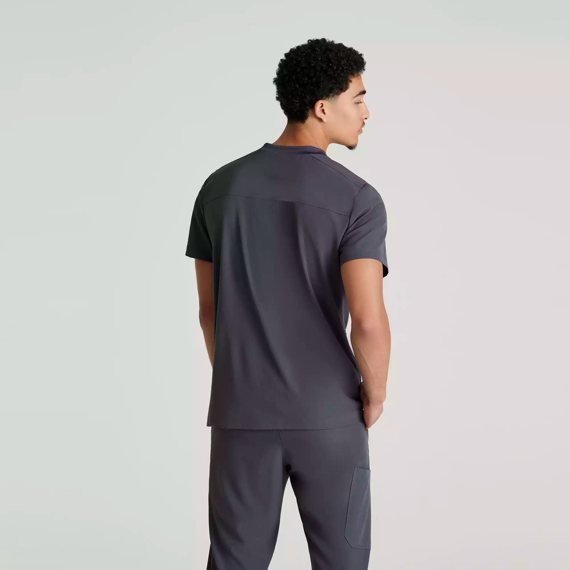 Skechers Men's 3 Pocket Round Neck Top | SKT193