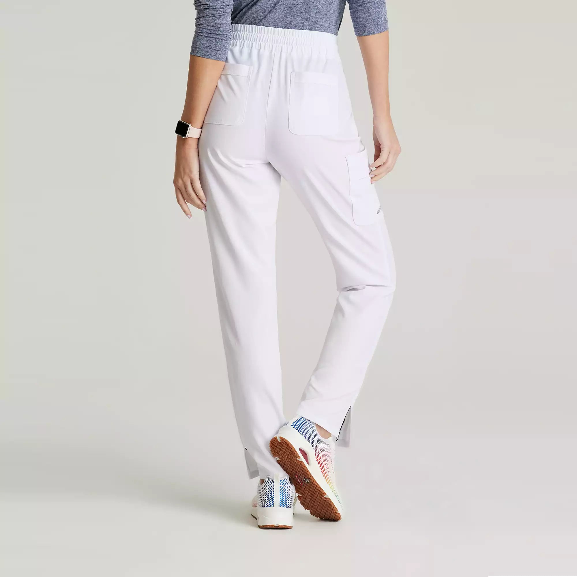 Skechers Women's 6 Pocket Elastic Waist Tapered Pant |  SKP623