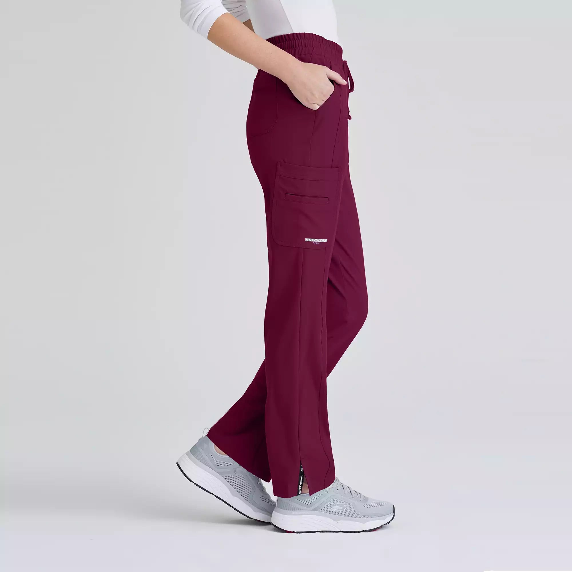 Skechers Women's 6 Pocket Elastic Waist Tapered Pant |  SKP623