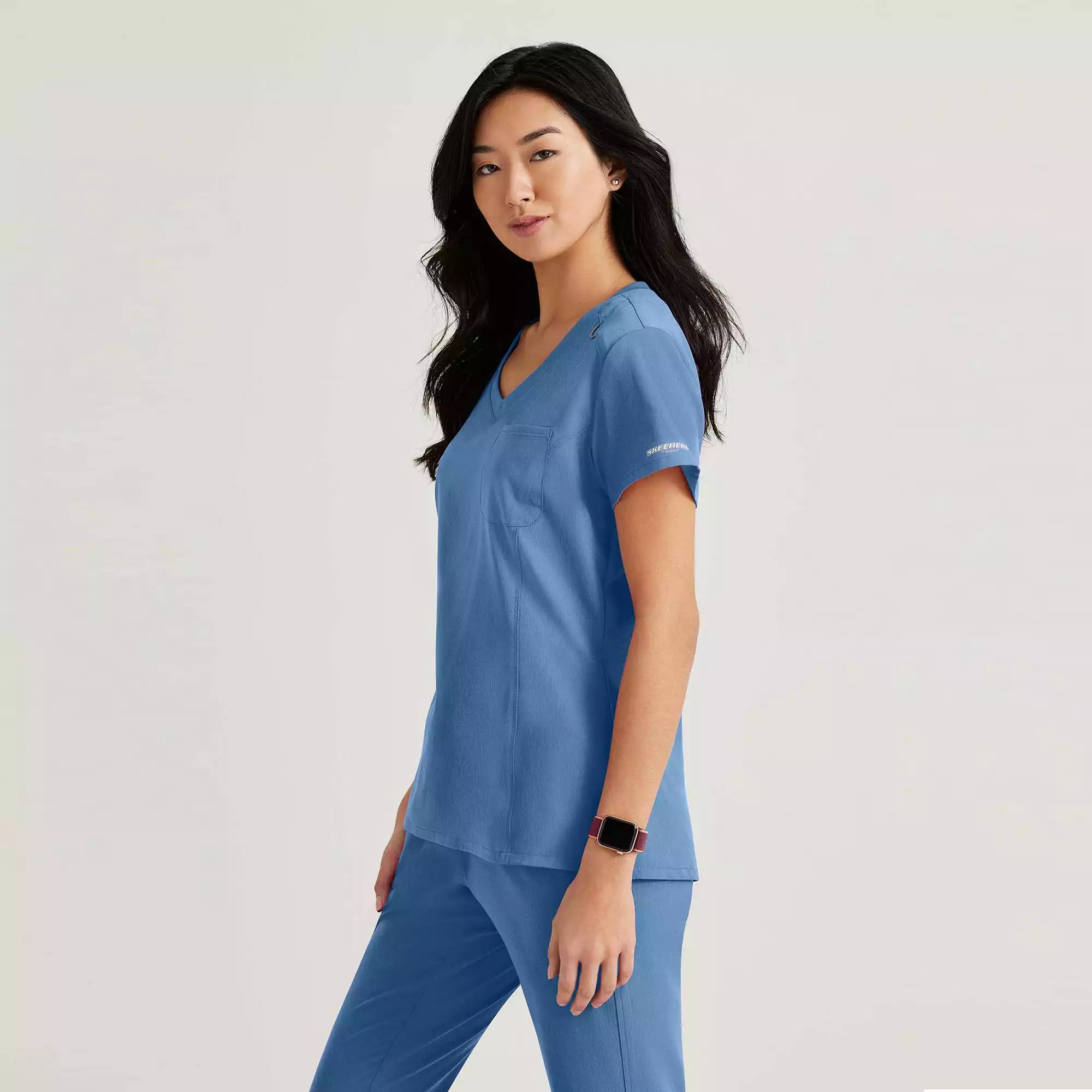 Skechers Women's Single Pocket V-Neck Tuck In Top | SKT147