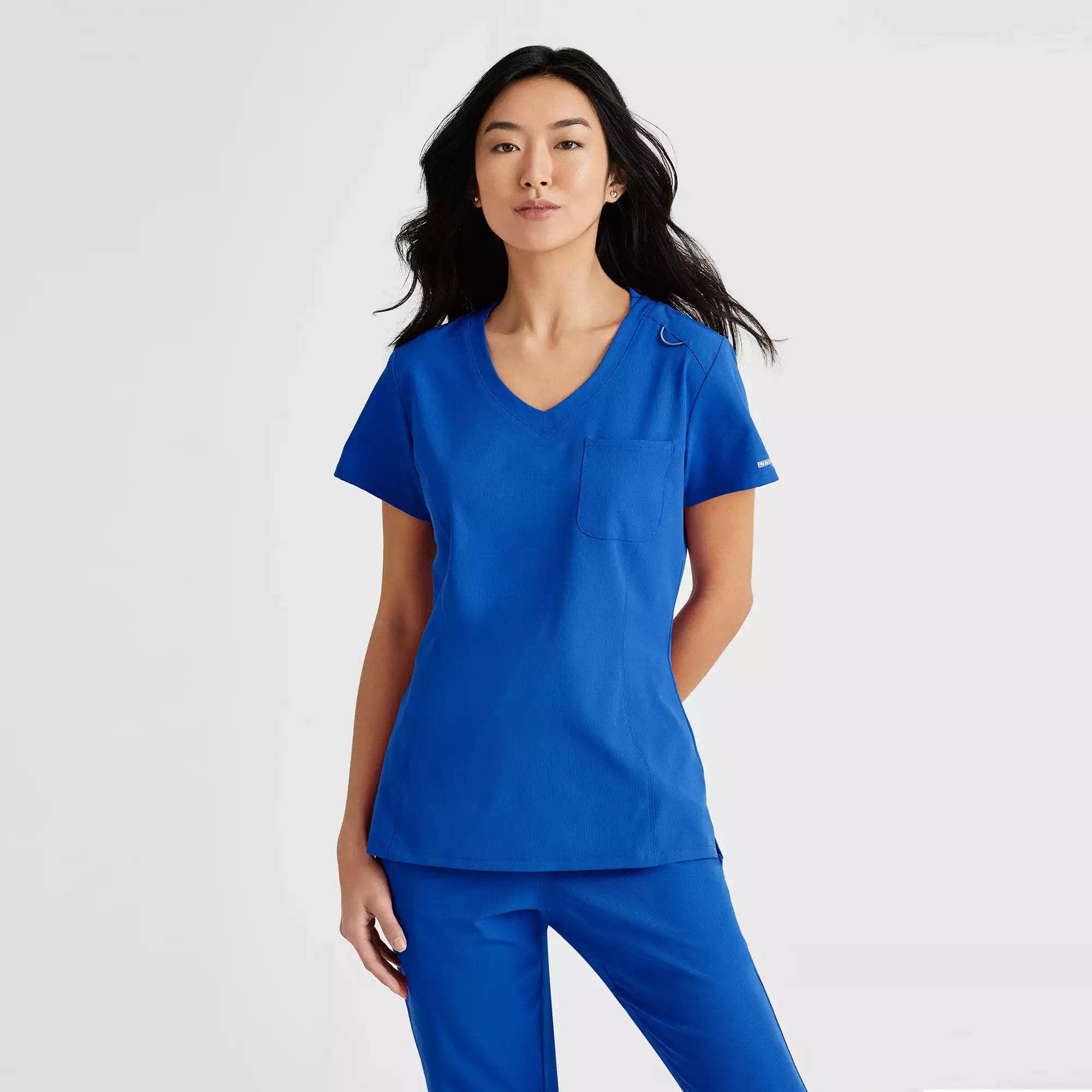 Skechers Women's Single Pocket V-Neck Tuck In Top | SKT147