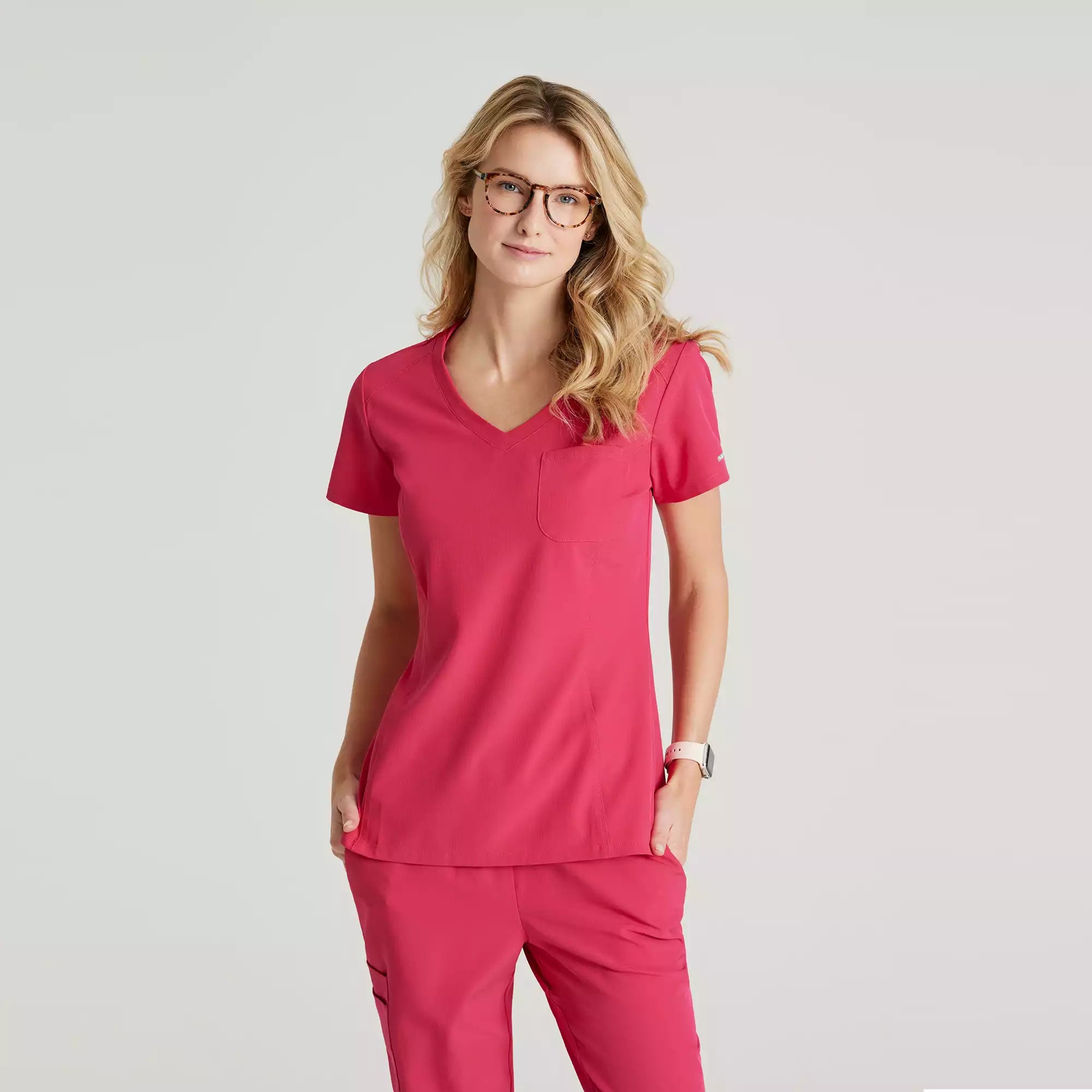 Skechers Women's Single Pocket V-Neck Tuck In Top | SKT147