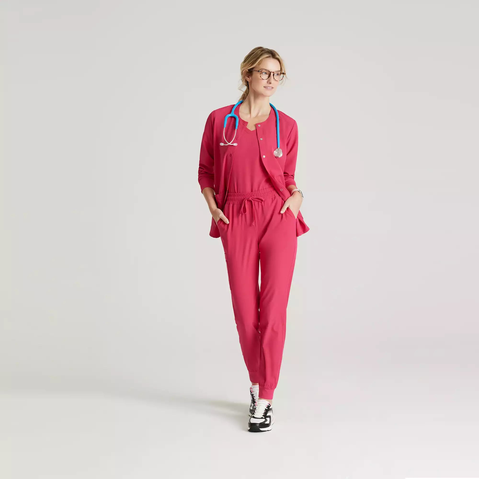 Skechers Women's Single Pocket V-Neck Tuck In Top | SKT147