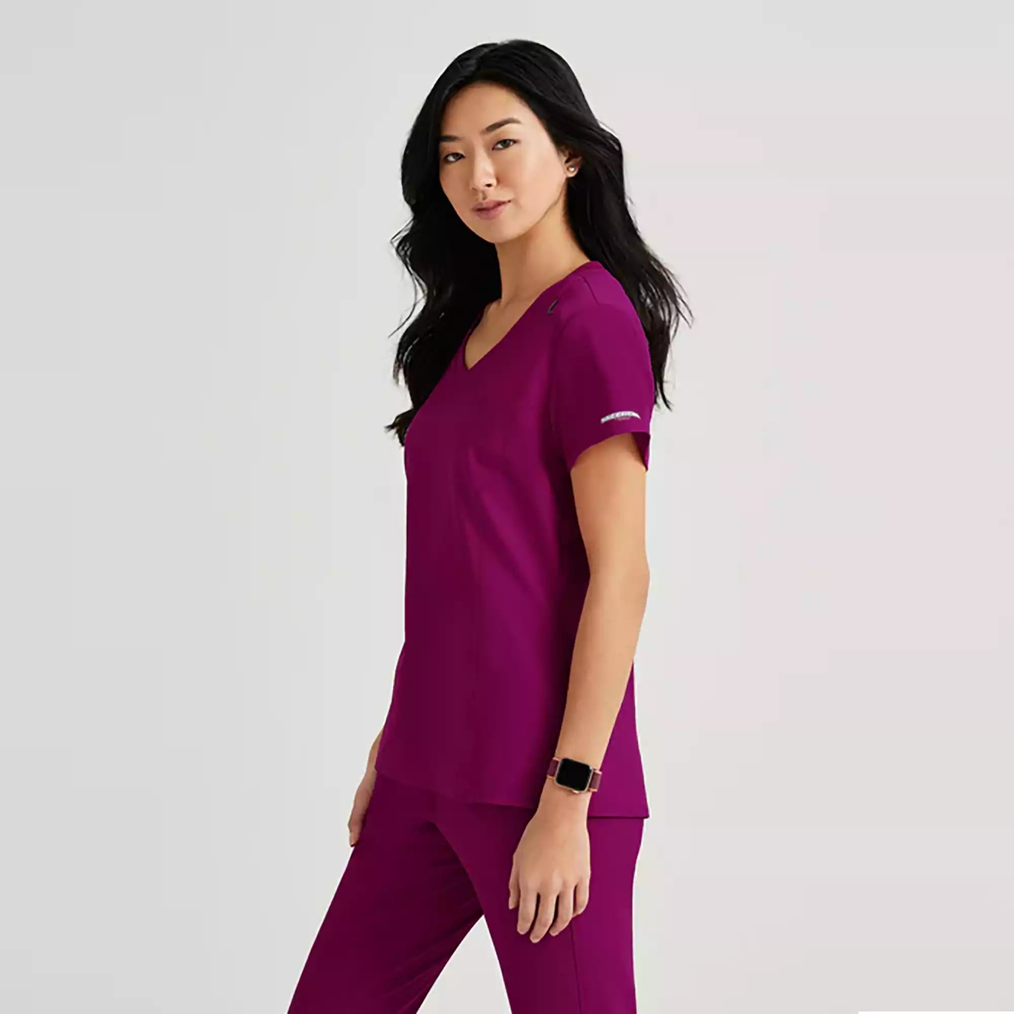 Skechers Women's Single Pocket V-Neck Tuck In Top | SKT147