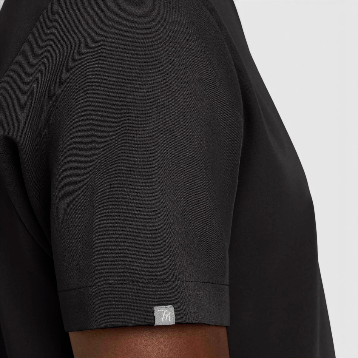Men's 3 Pocket Scrub Top | T171