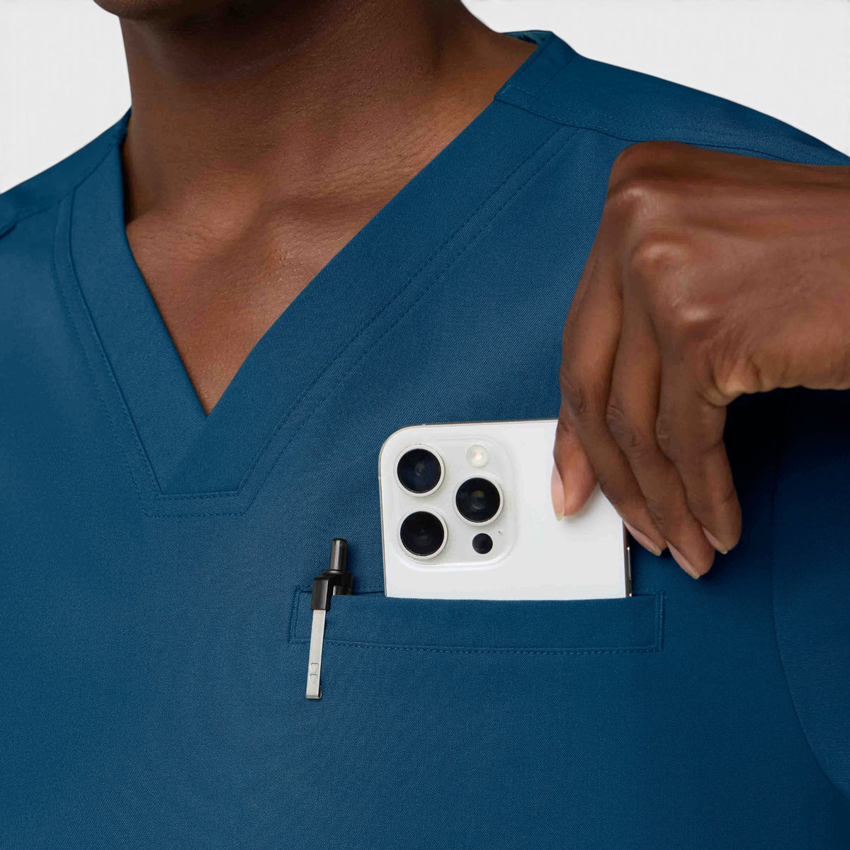 Men's 3 Pocket Scrub Top | T171