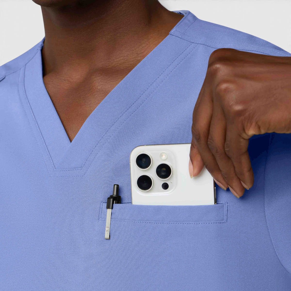 Men's 3 Pocket Scrub Top | T171