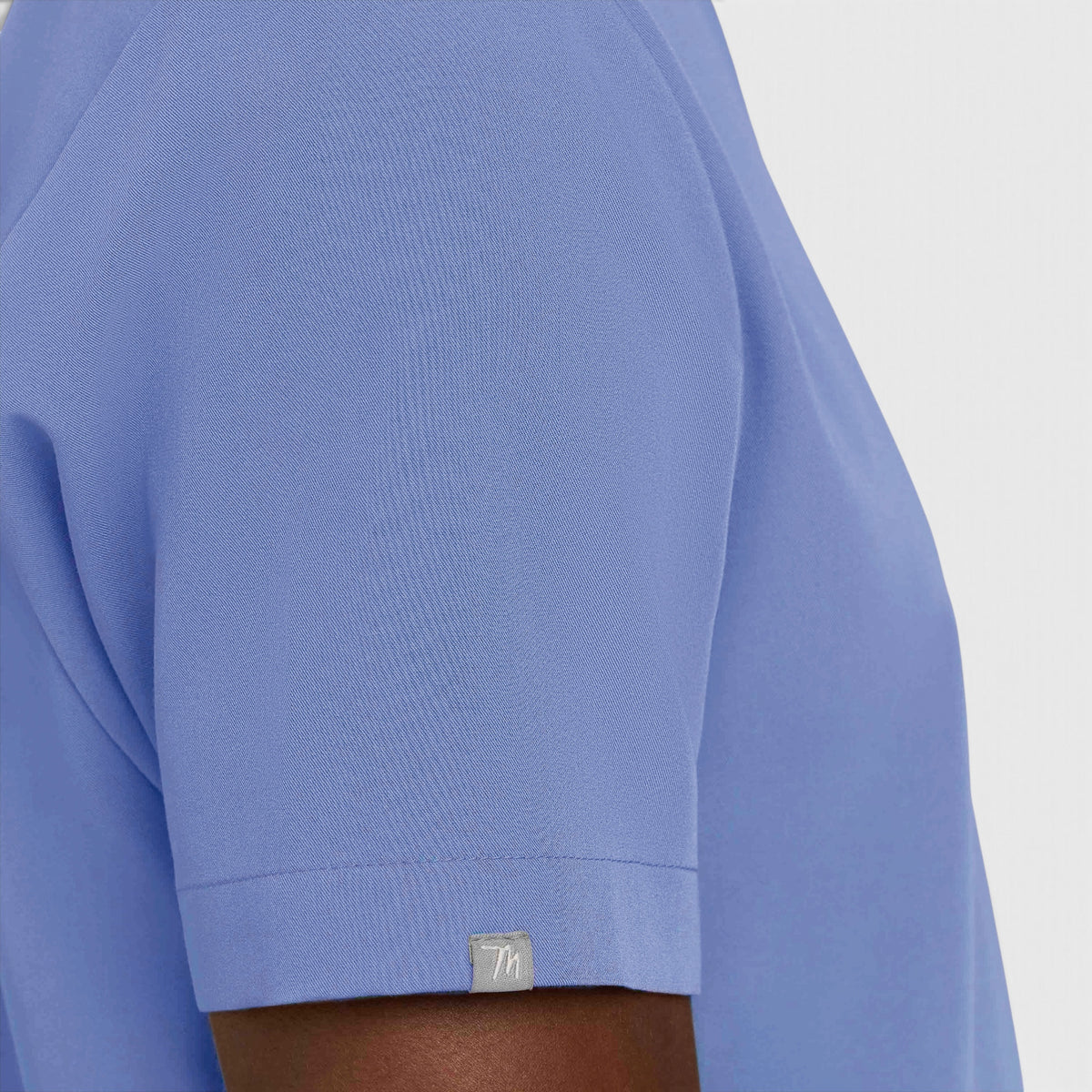 Men's 3 Pocket Scrub Top | T171