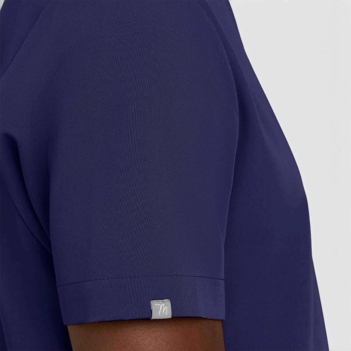 Men's 3 Pocket Scrub Top | T171