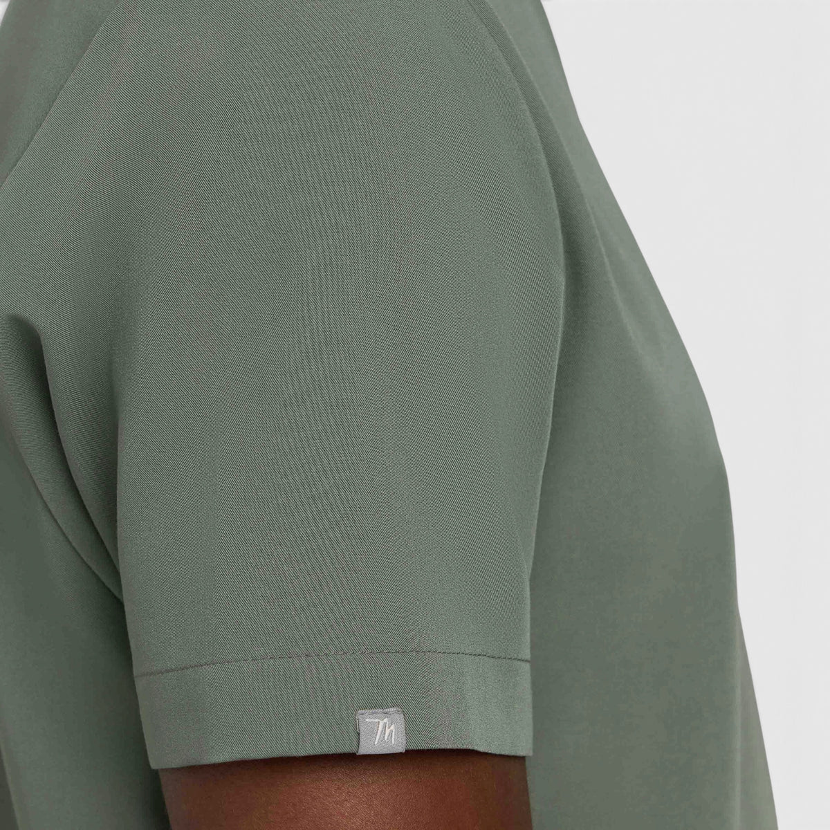 Men's 3 Pocket Scrub Top | T171