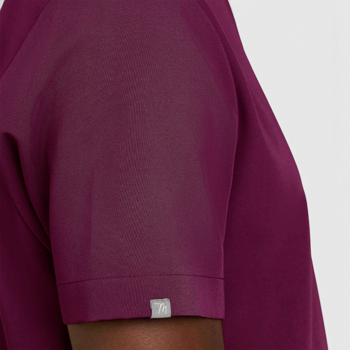 Men's 3 Pocket Scrub Top | T171